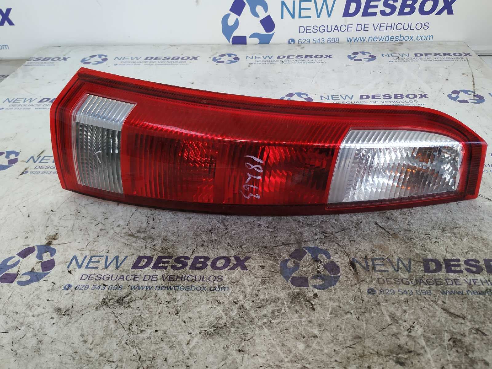 Recambio de PILOTO TRASERO IZQUIERDO para OPEL MERIVA Cosmo Z16SE referencia OEM IAM 93294345   - GRIS
