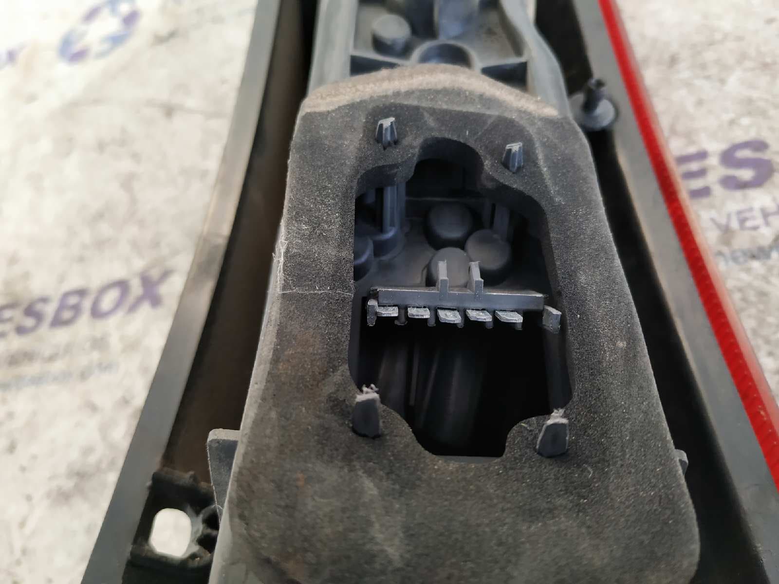 Recambio de PILOTO TRASERO IZQUIERDO para OPEL MERIVA Cosmo Z16SE referencia OEM IAM 93294345   - GRIS 3