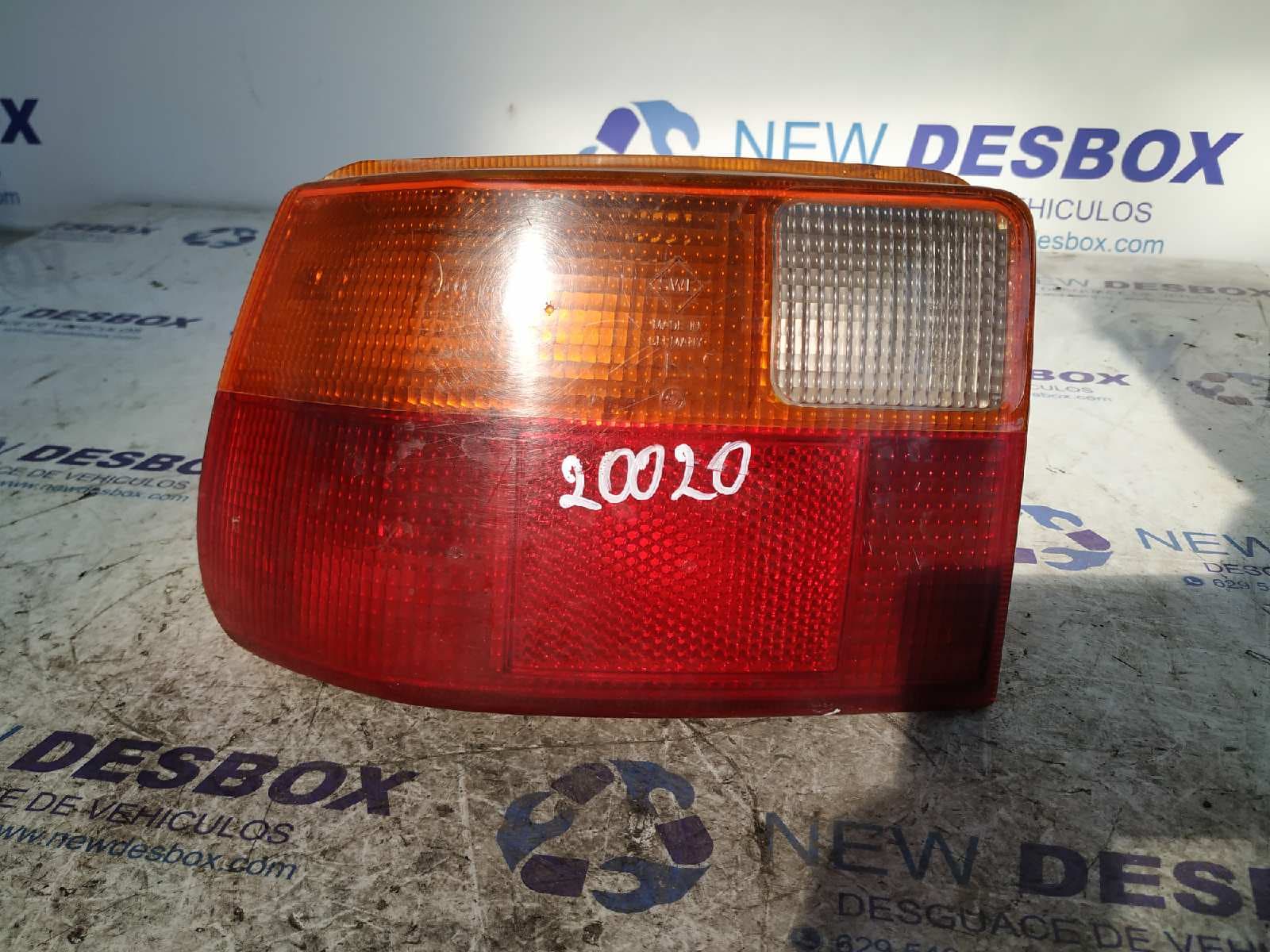 Recambio de PILOTO TRASERO IZQUIERDO para OPEL ASTRA F BERLINA Básico 17D referencia OEM IAM 394449   - BLANCO