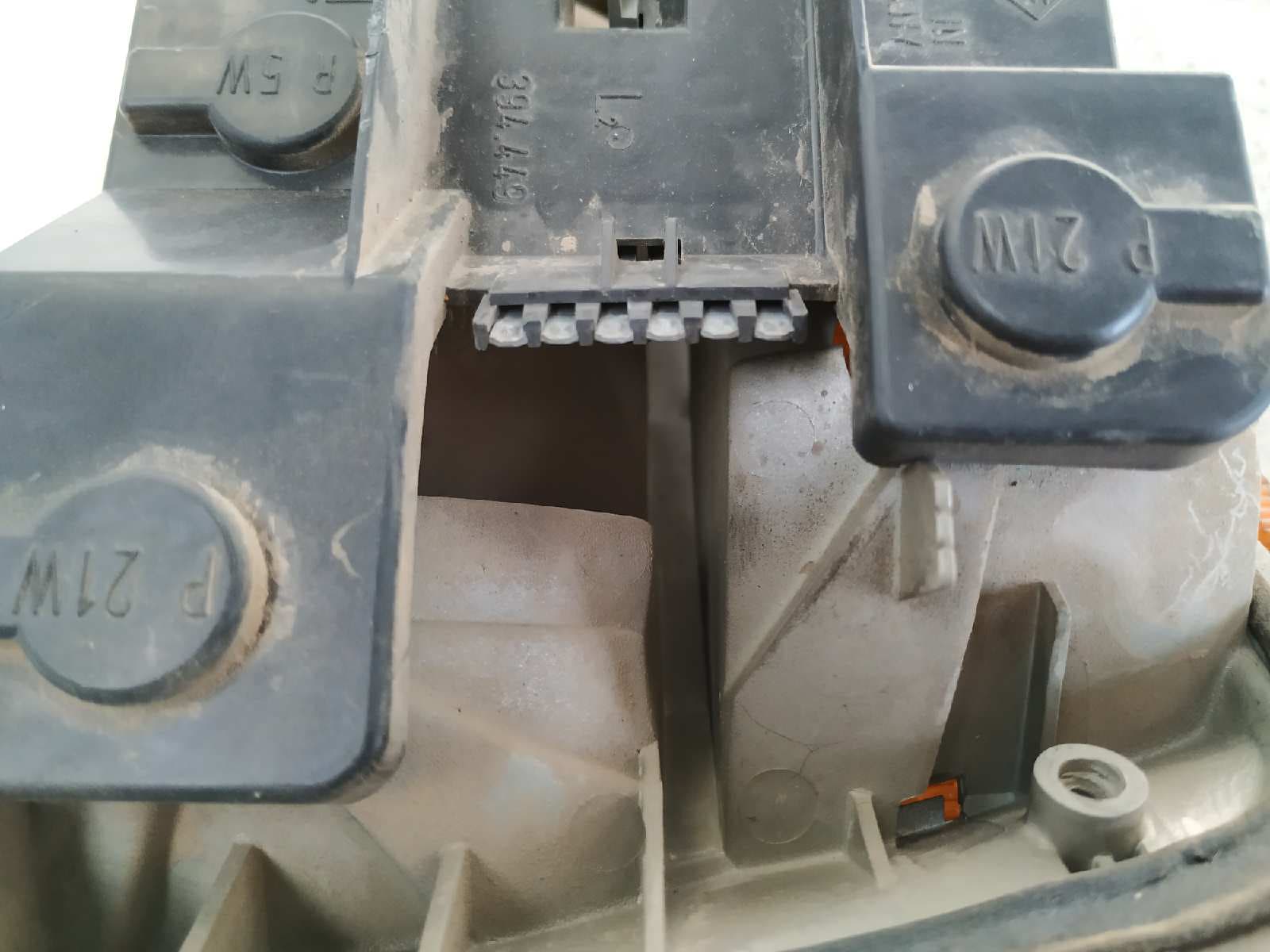 Recambio de PILOTO TRASERO IZQUIERDO para OPEL ASTRA F BERLINA Básico 17D referencia OEM IAM 394449   - BLANCO 2