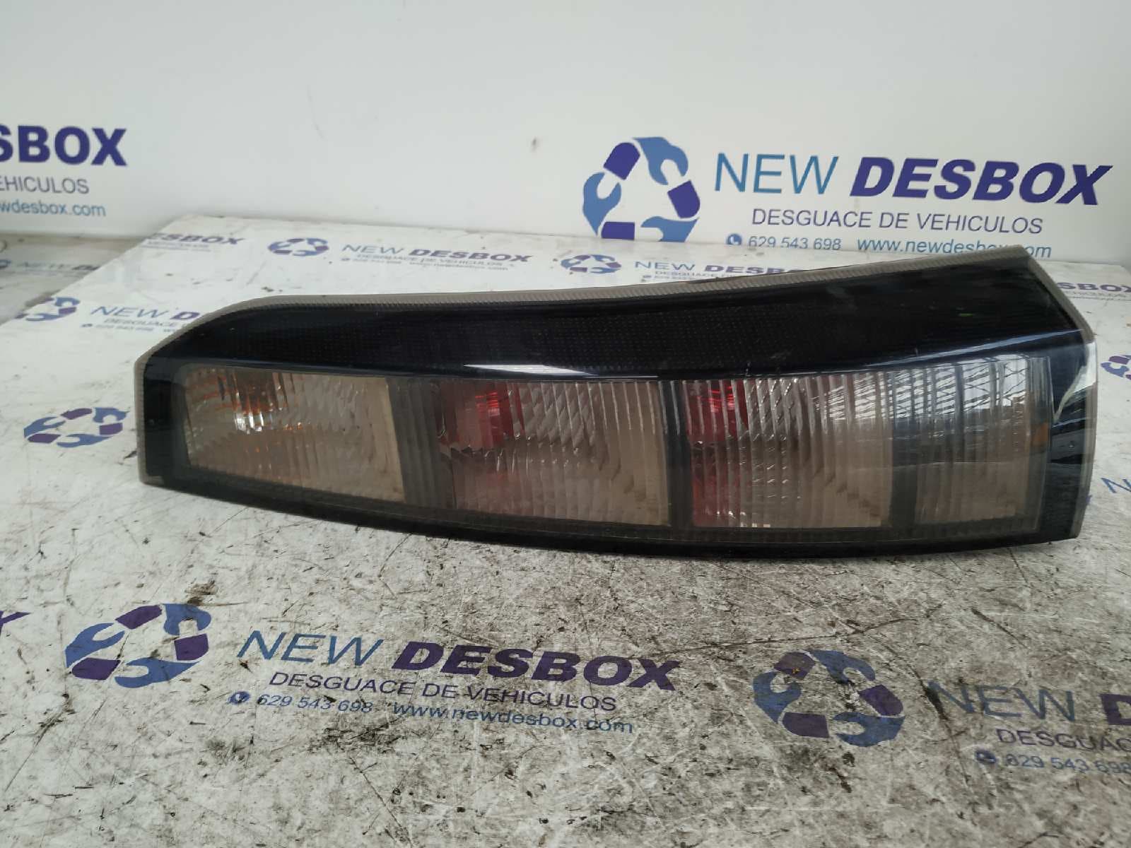 Recambio de PILOTO TRASERO DERECHO para OPEL MERIVA Cosmo Z18XEP referencia OEM IAM 13196001   - AZUL