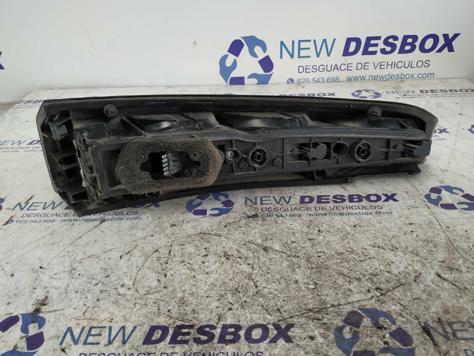 Recambio de PILOTO TRASERO DERECHO para OPEL MERIVA Cosmo Z18XEP referencia OEM IAM 13196001   - AZUL 3