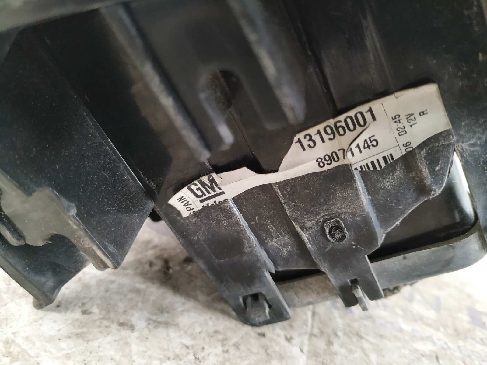 Recambio de PILOTO TRASERO DERECHO para OPEL MERIVA Cosmo Z18XEP referencia OEM IAM 13196001   - AZUL 4