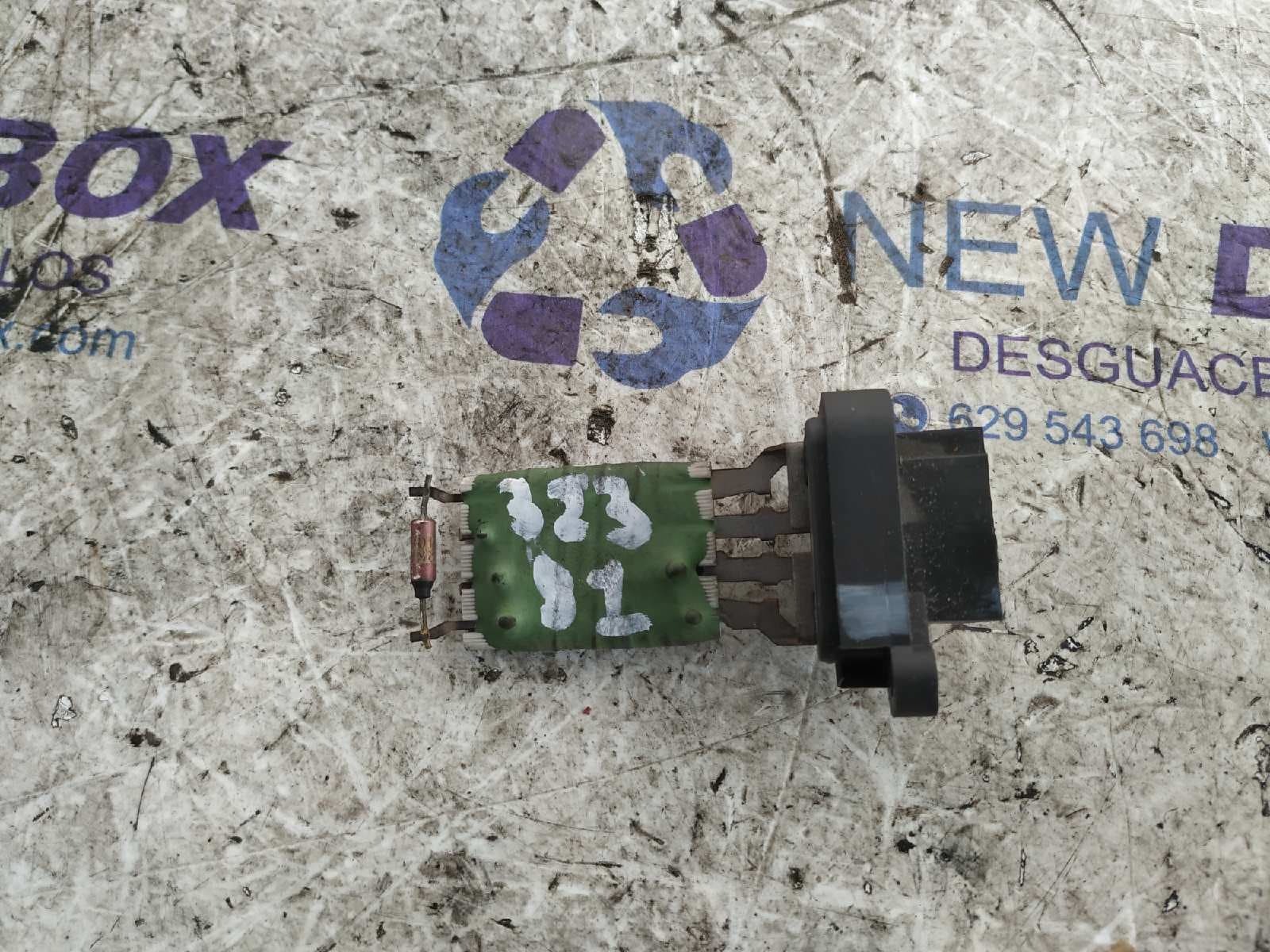 Recambio de RESISTENCIA CALEFACCION para PEUGEOT 206 4-TRG. 1.4 KFWTU3JP referencia OEM IAM 3C1H18B647AA - BLANCO