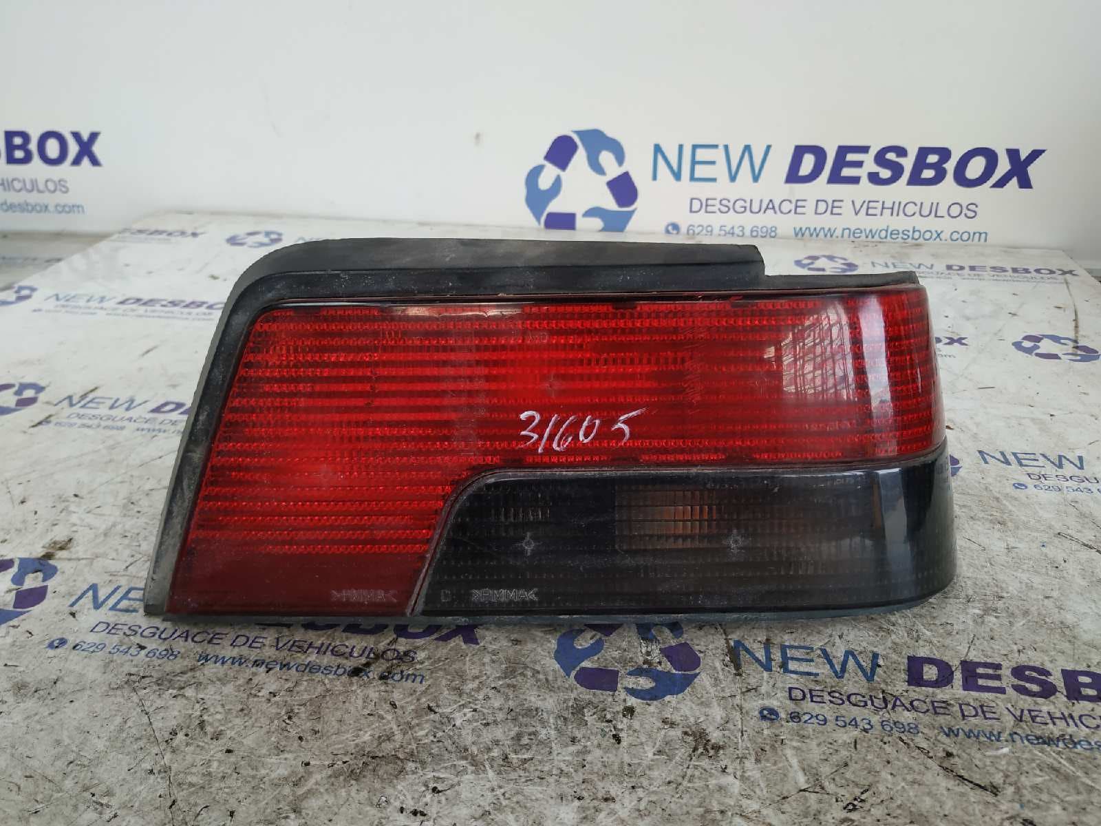 Recambio de PILOTO TRASERO DERECHO para PEUGEOT 405 BERLINA 1.8 CAT LFZ referencia OEM IAM 45110   - BLANCO