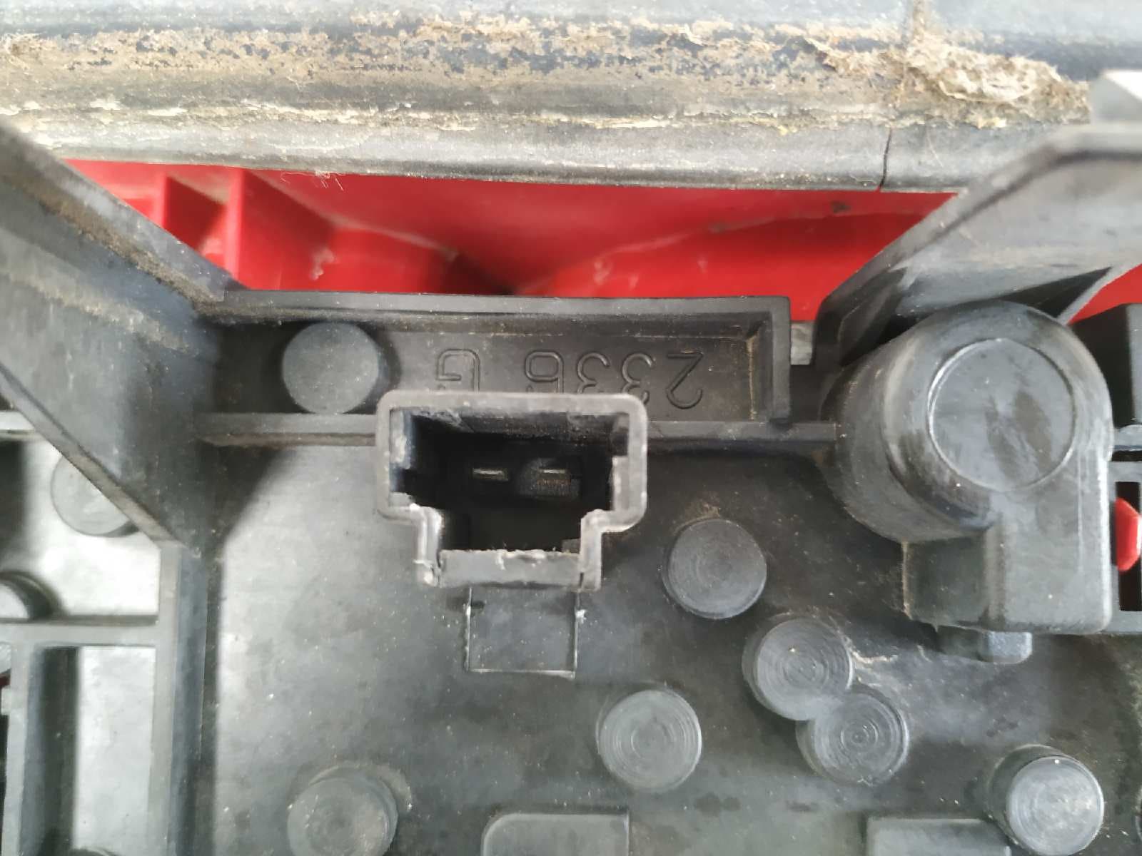 Recambio de PILOTO TRASERO IZQUIERDO para PEUGEOT 406 BERLINA (S1/S2) SL LFYXU7JP4 referencia OEM IAM 9630364877   - GRIS 4