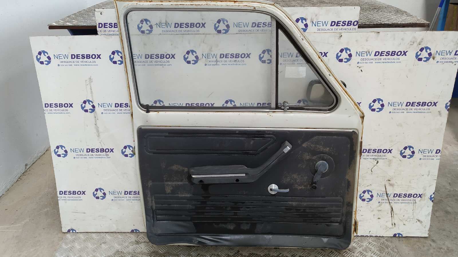 Recambio de PUERTA DELANTERA IZQUIERDA para LADA NIVA ( 2121 / 21213 / 21214 / 21215 ) referencia OEM IAM 6
