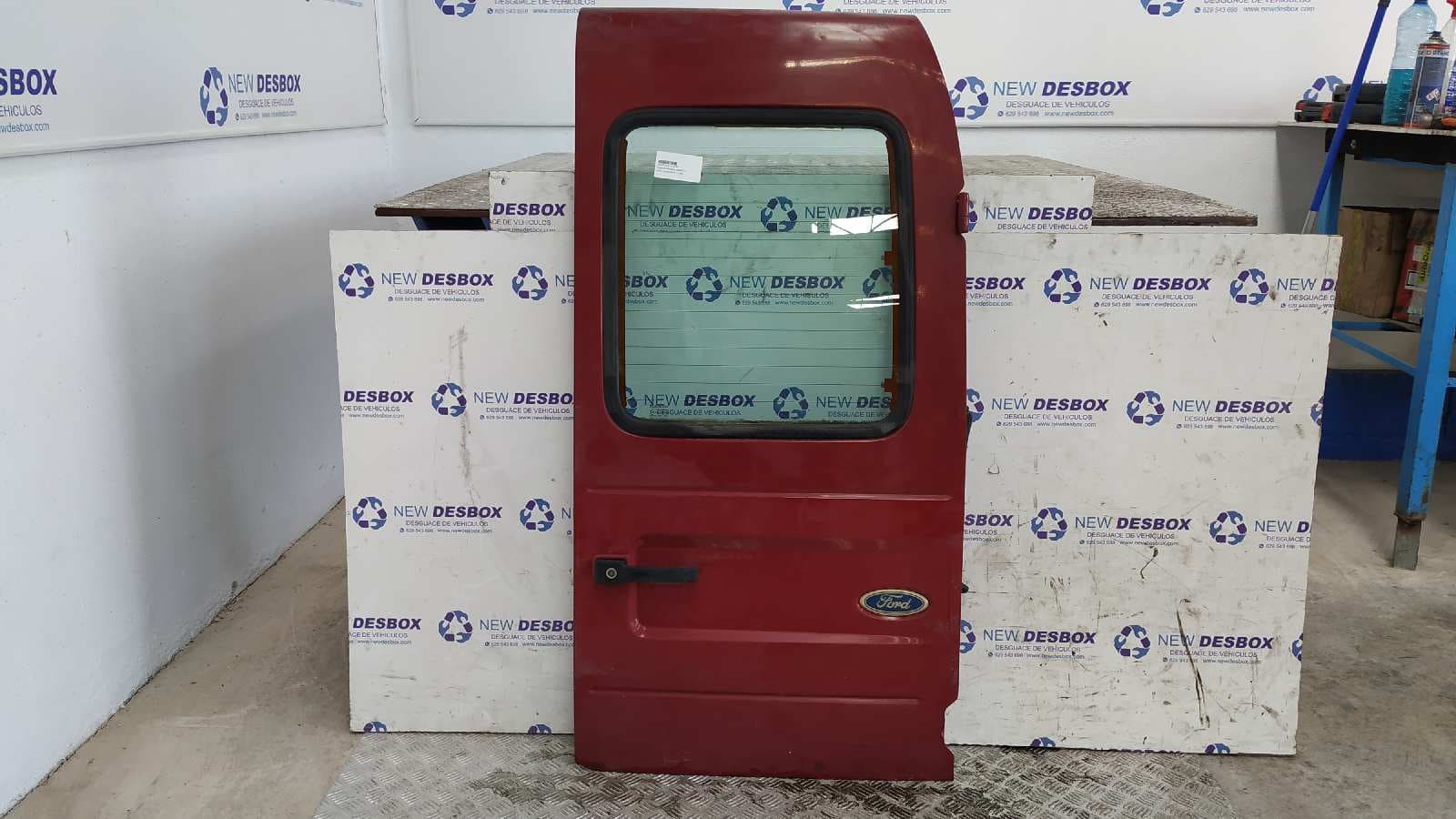 Recambio de PUERTA TRASERA DERECHA para FORD FIESTA COURIER referencia OEM IAM