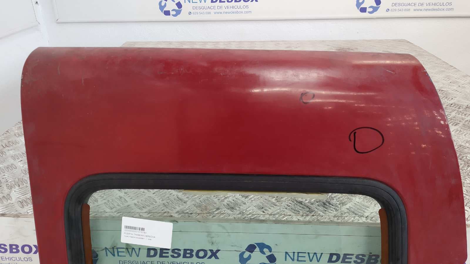 Recambio de PUERTA TRASERA DERECHA para FORD FIESTA COURIER referencia OEM IAM 6