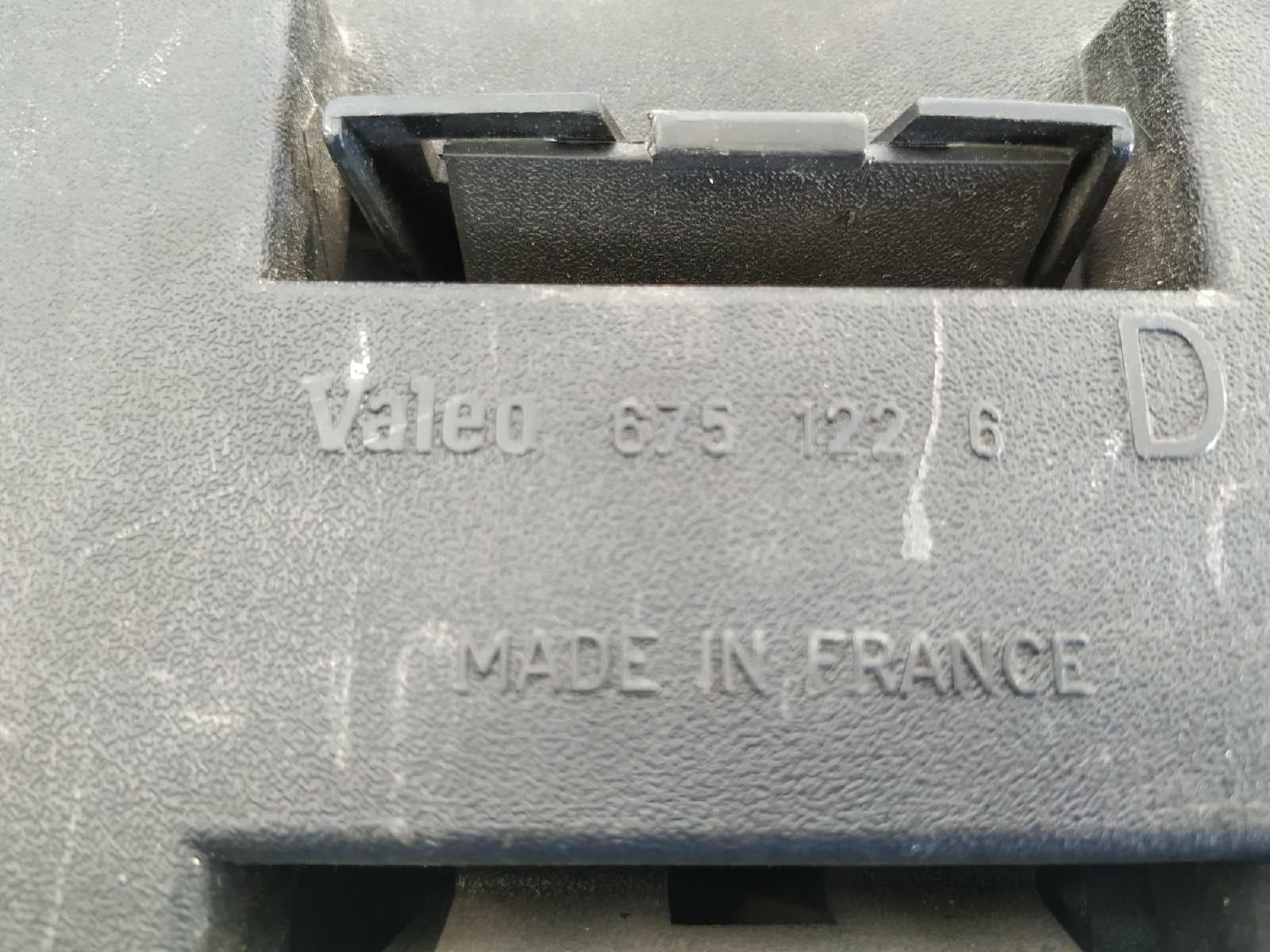 Recambio de PILOTO TRASERO DERECHO para PEUGEOT 405 BERLINA 1.9 16V D6A referencia OEM IAM 6751226   - AZUL 2