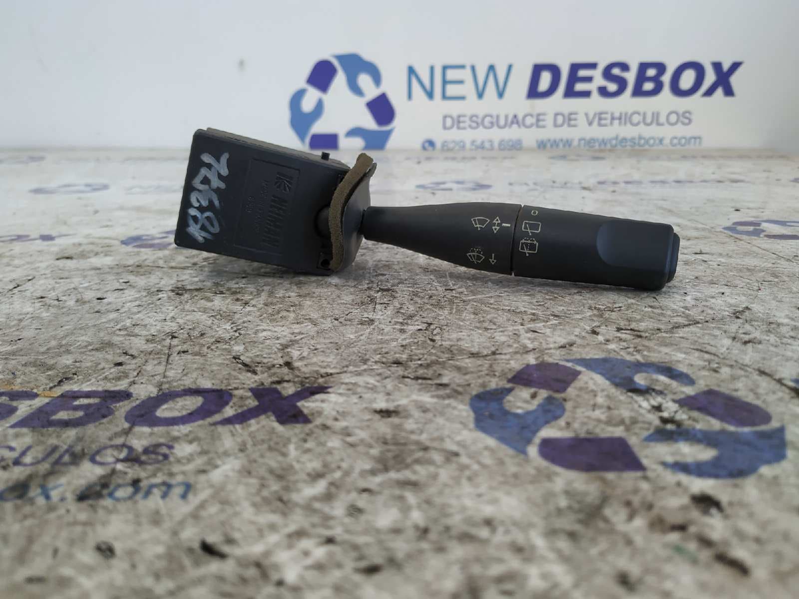 Recambio de MANDO LIMPIA para PEUGEOT 106 (S2) XN D VJXTUD5 referencia OEM IAM 96049597ZL   - PLATA
