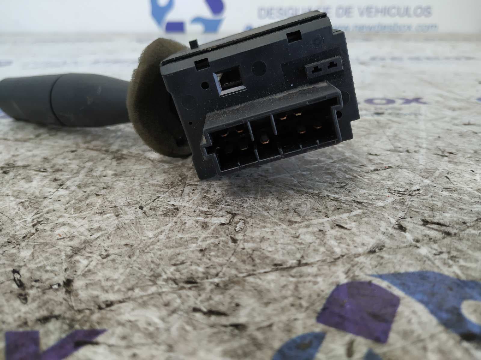 Recambio de MANDO LIMPIA para PEUGEOT 106 (S2) XN D VJXTUD5 referencia OEM IAM 96049597ZL   - PLATA 3