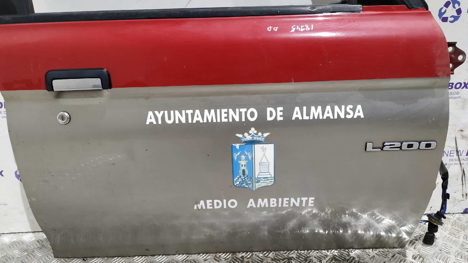 Recambio de PUERTA DELANTERA DERECHA para MITSUBISHI L 200 (K34T) 2.5 Turbodiesel 4D56 referencia OEM IAM    - ROJO 6