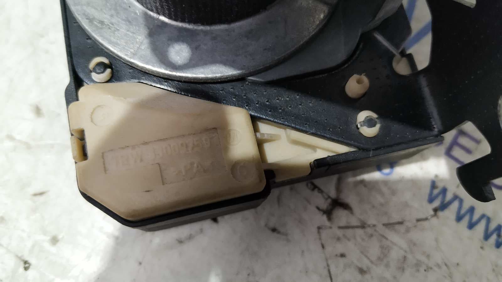 Recambio de CINTURON DELANTERO DERECHO para CITROEN C2 1.1 referencia OEM IAM 33009759 2