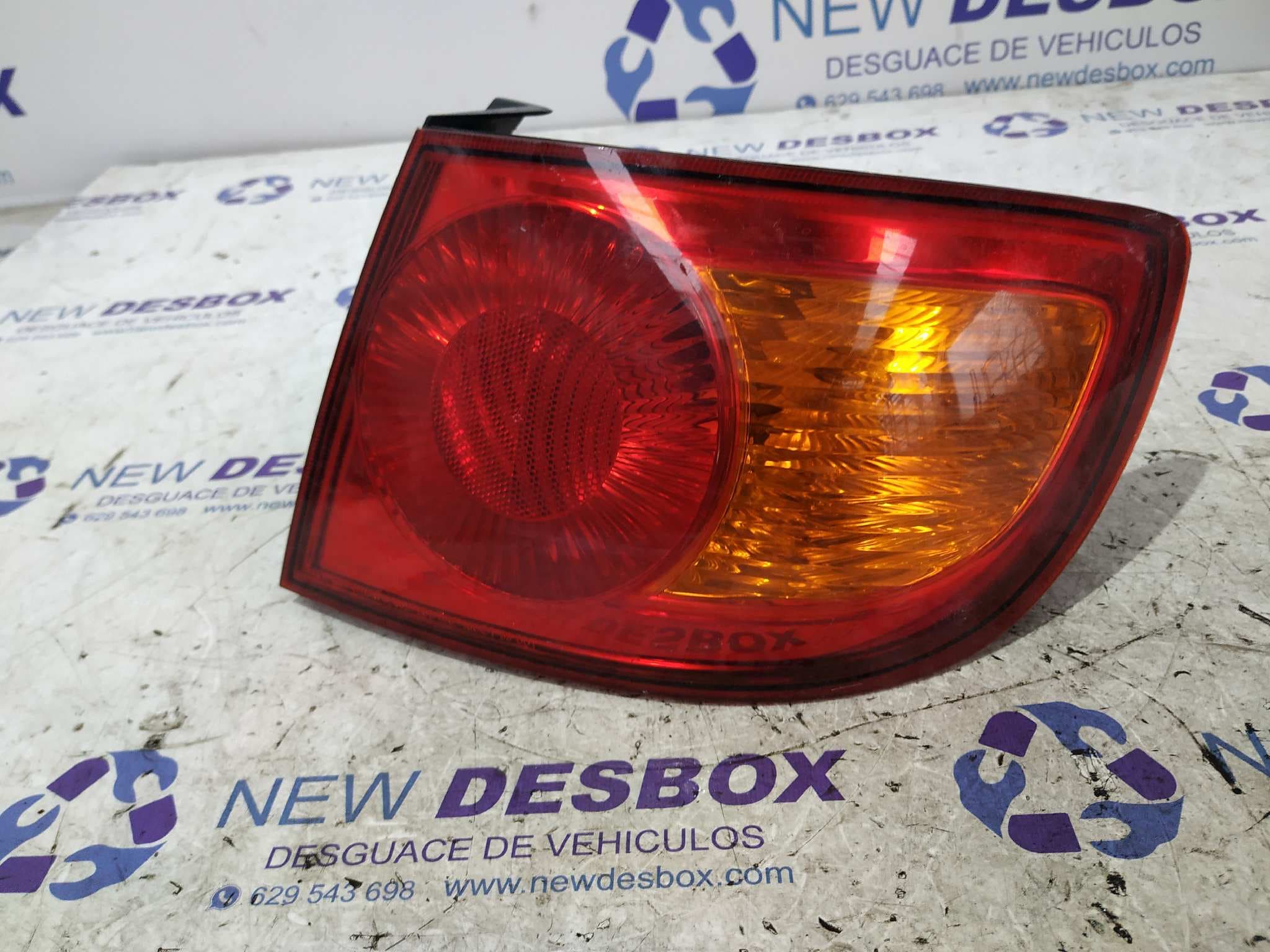 Recambio de PILOTO TRASERO DERECHO para HYUNDAI ELANTRA (XD) referencia OEM IAM 924022D2