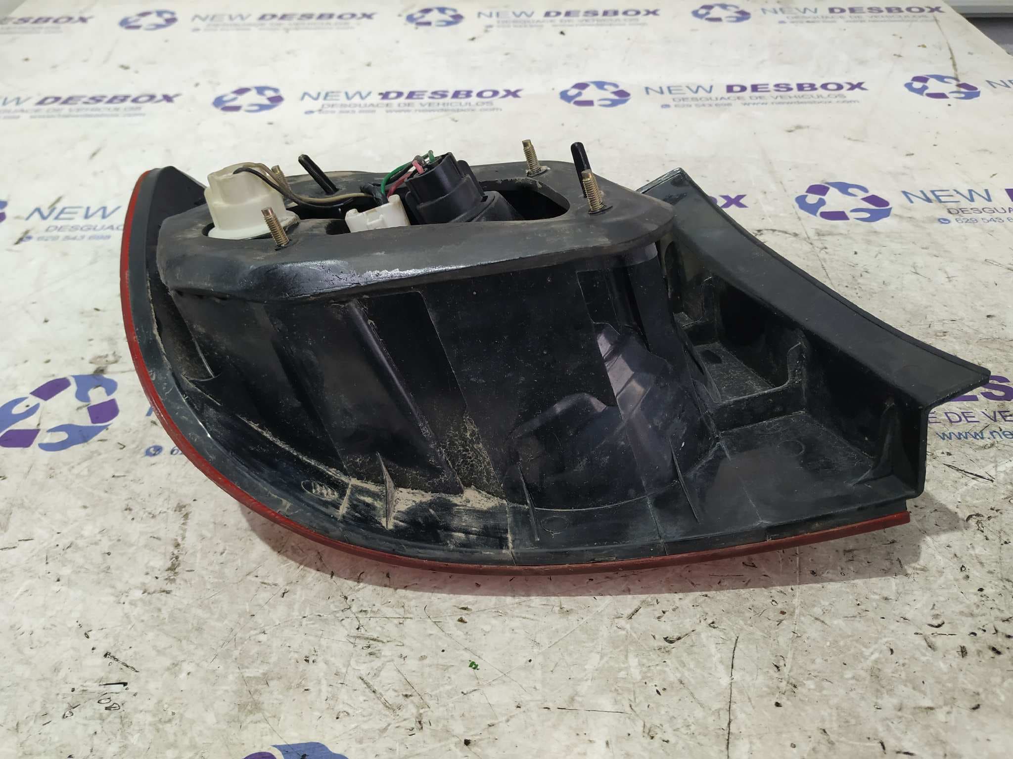 Recambio de PILOTO TRASERO DERECHO para HYUNDAI ELANTRA (XD) referencia OEM IAM 924022D2 4