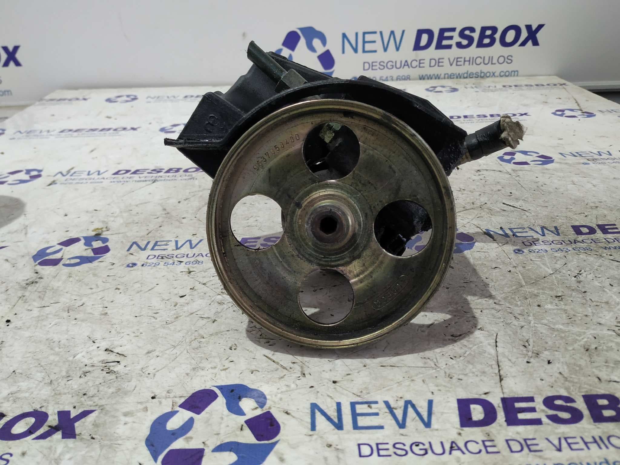 Recambio de BOMBA DIRECCION para PEUGEOT 206 BERLINA KFU referencia OEM IAM 9636868880   - AZUL