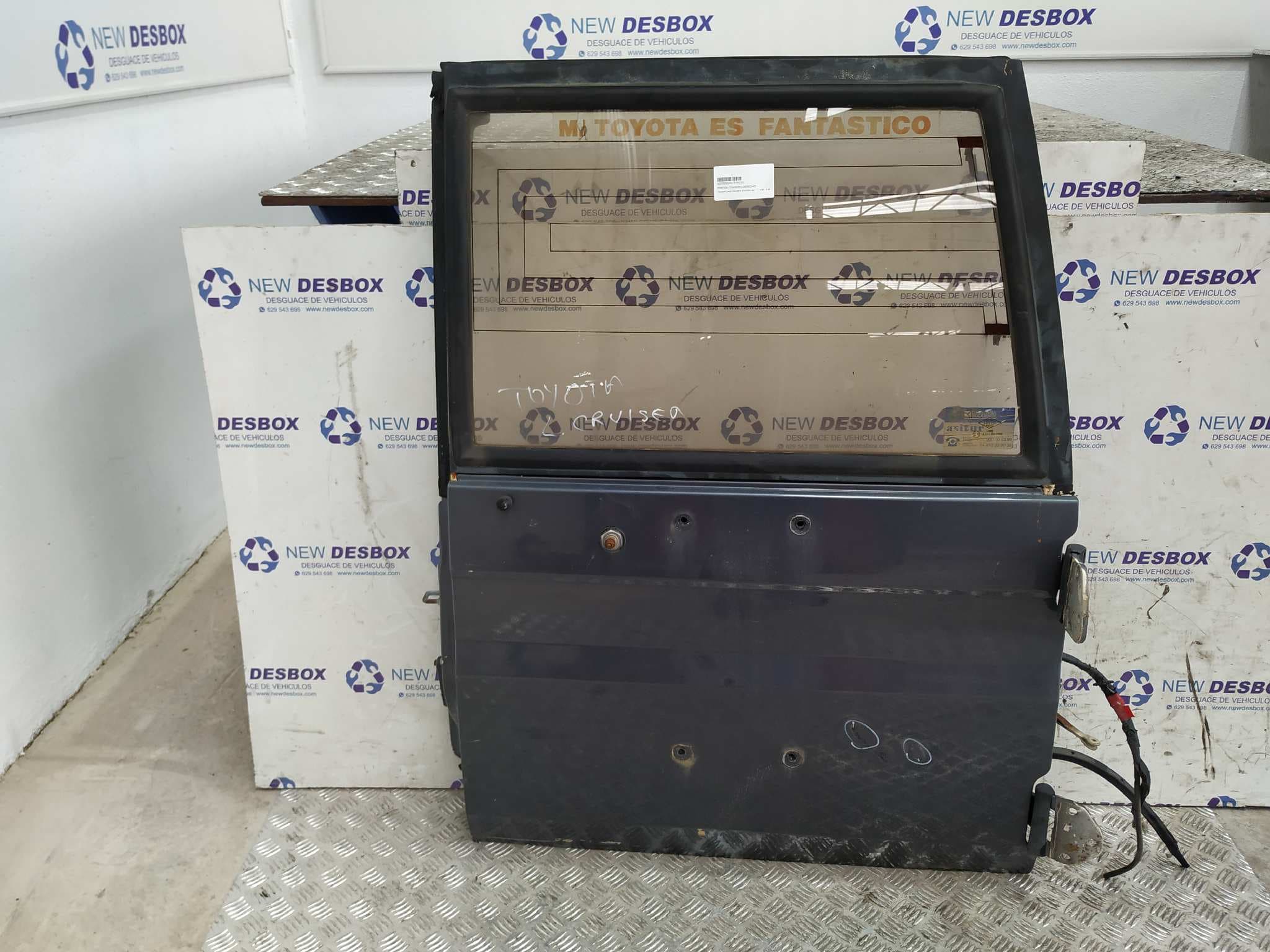 Recambio de PORTON TRASERO DERECHO para TOYOTA LAND CRUISER STATION (J8) referencia OEM IAM