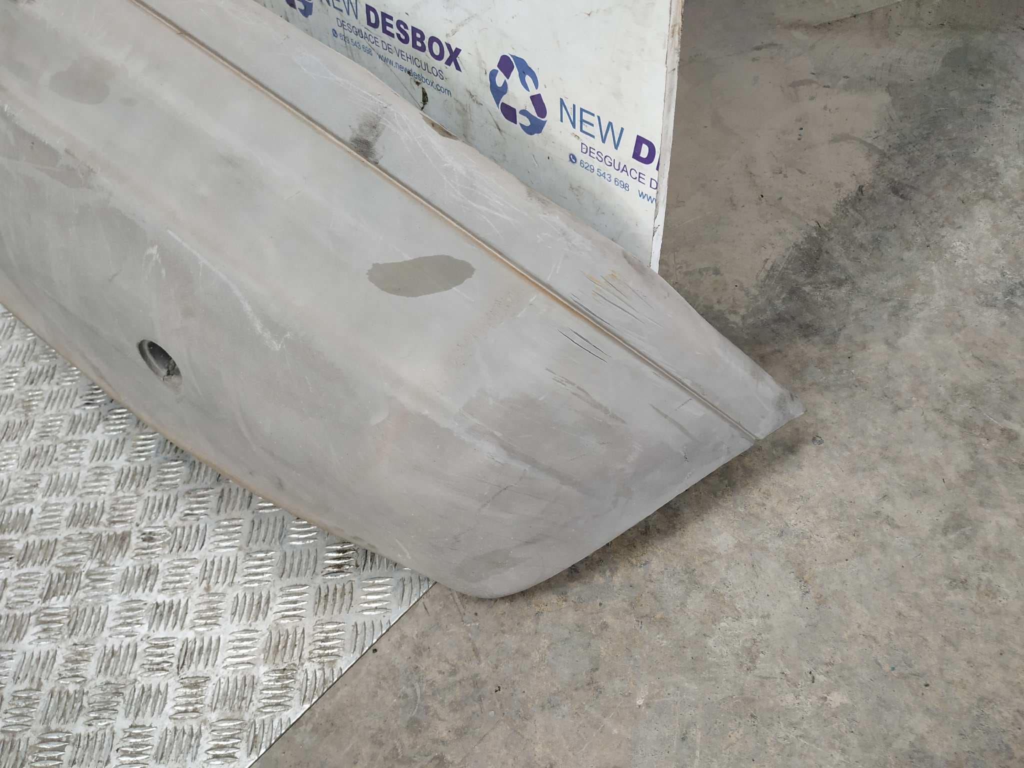 Recambio de PARAGOLPES DELANTERO para MERCEDES-BENZ SPRINTER (W901,W904) CAJA CERR. 210 D   (901.4/902.461-462) 602980 referencia OEM IAM    - BLANCO 8