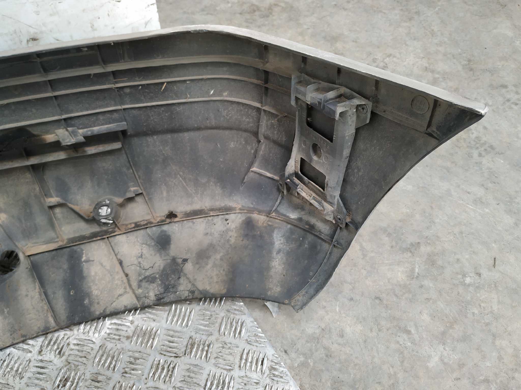 Recambio de PARAGOLPES DELANTERO para MERCEDES-BENZ SPRINTER (W901,W904) CAJA CERR. 210 D   (901.4/902.461-462) 602980 referencia OEM IAM    - BLANCO 6
