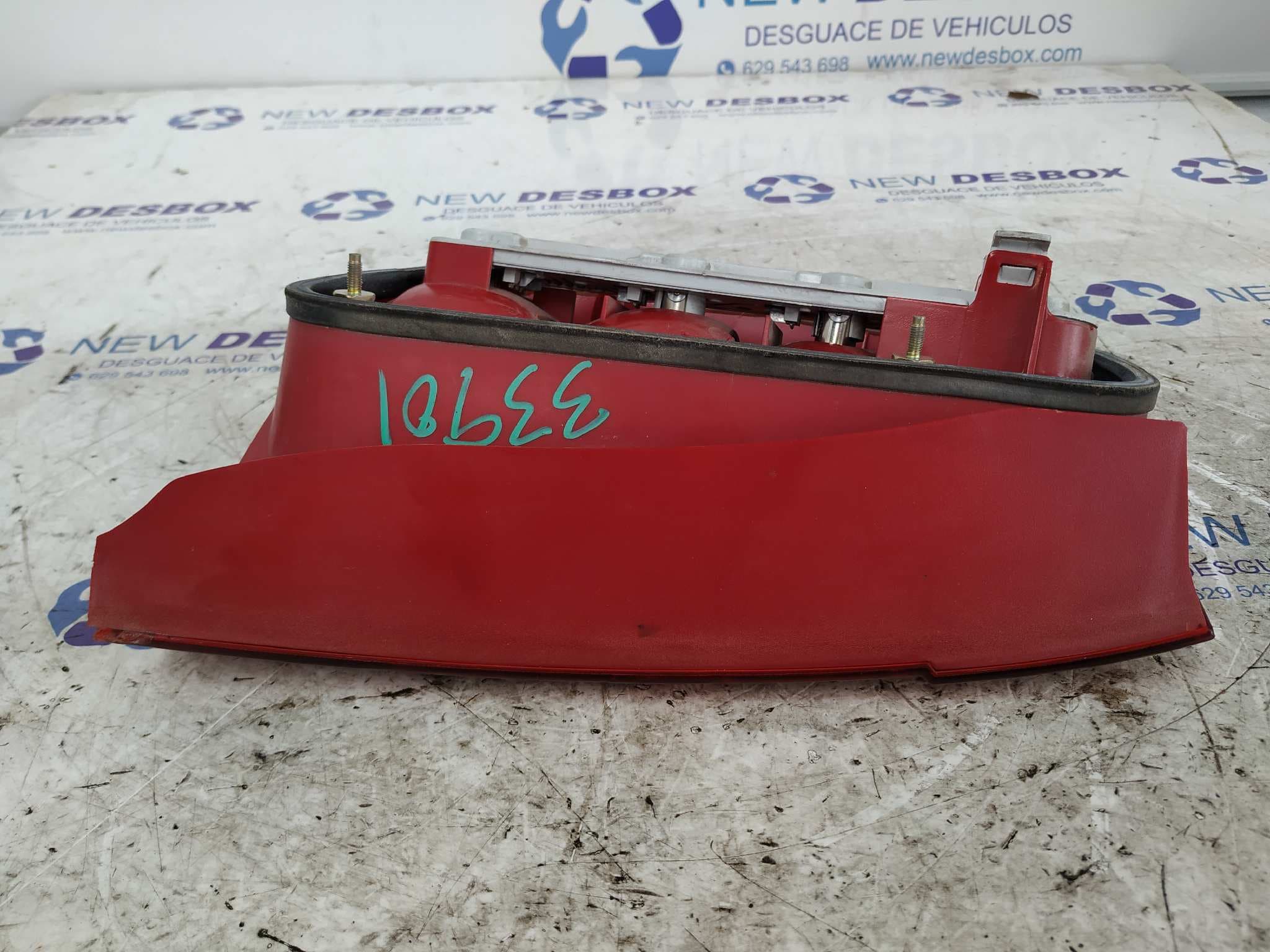 Recambio de PILOTO TRASERO DERECHO para SKODA FABIA FAMILIAR (6Y5) 1.4 AZF referencia OEM IAM 6Y6945096B   - PLATA 3