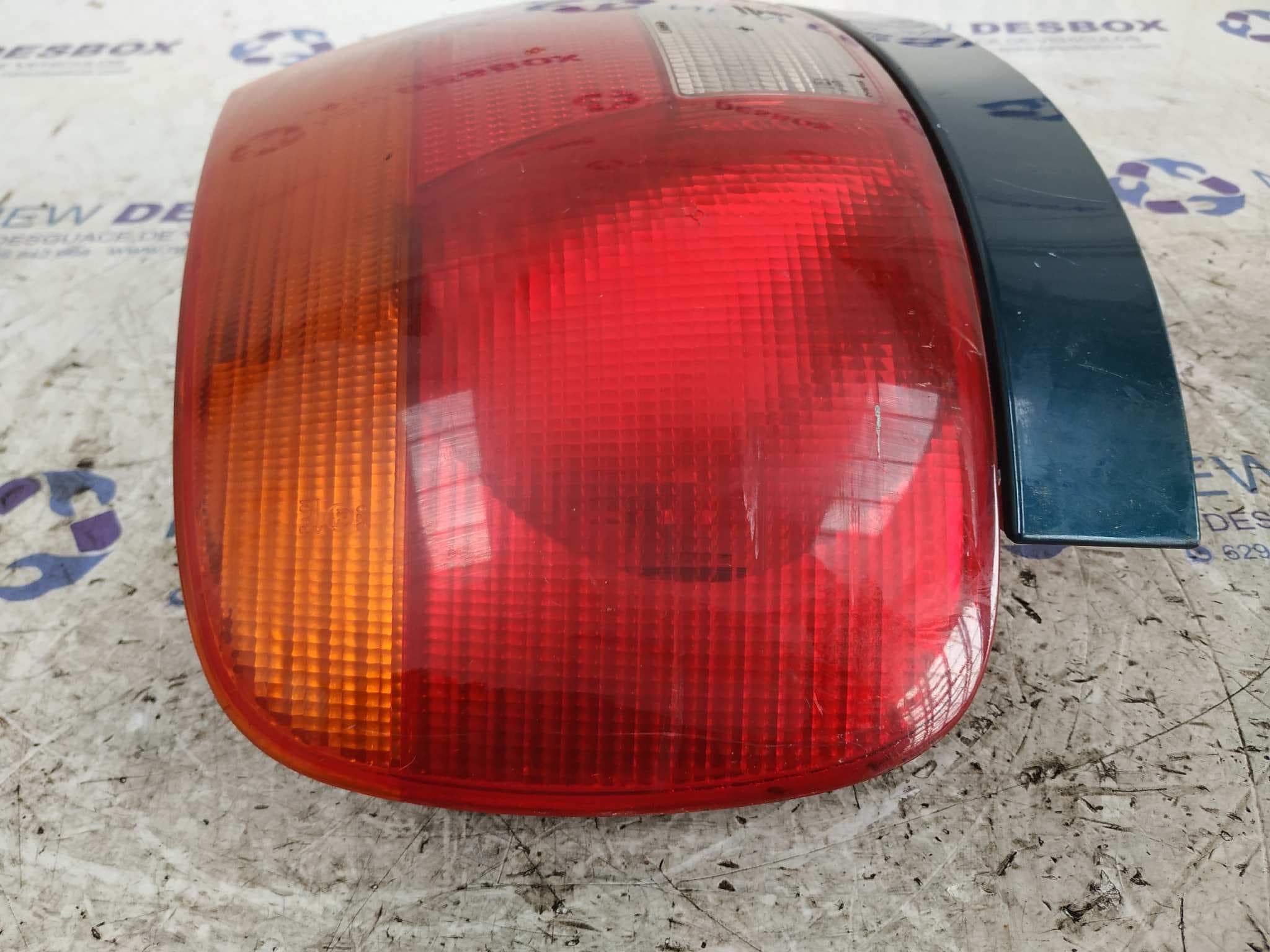 Recambio de PILOTO TRASERO IZQUIERDO para AUDI A4 BERLINA (B5) referencia OEM IAM 8D0945095A 2