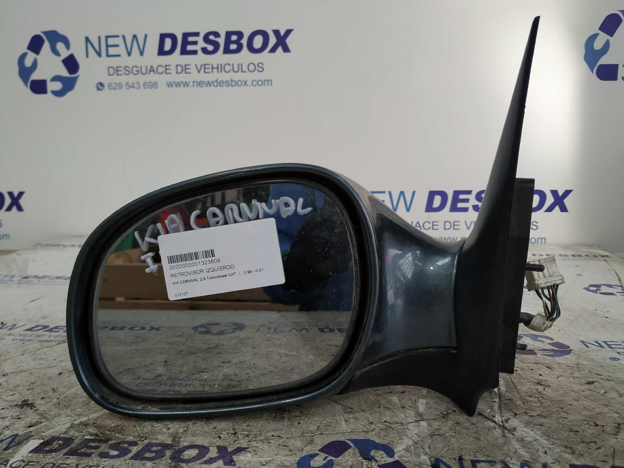 Recambio de RETROVISOR IZQUIERDO para KIA CARNIVAL 2.9 referencia OEM IAM 012107