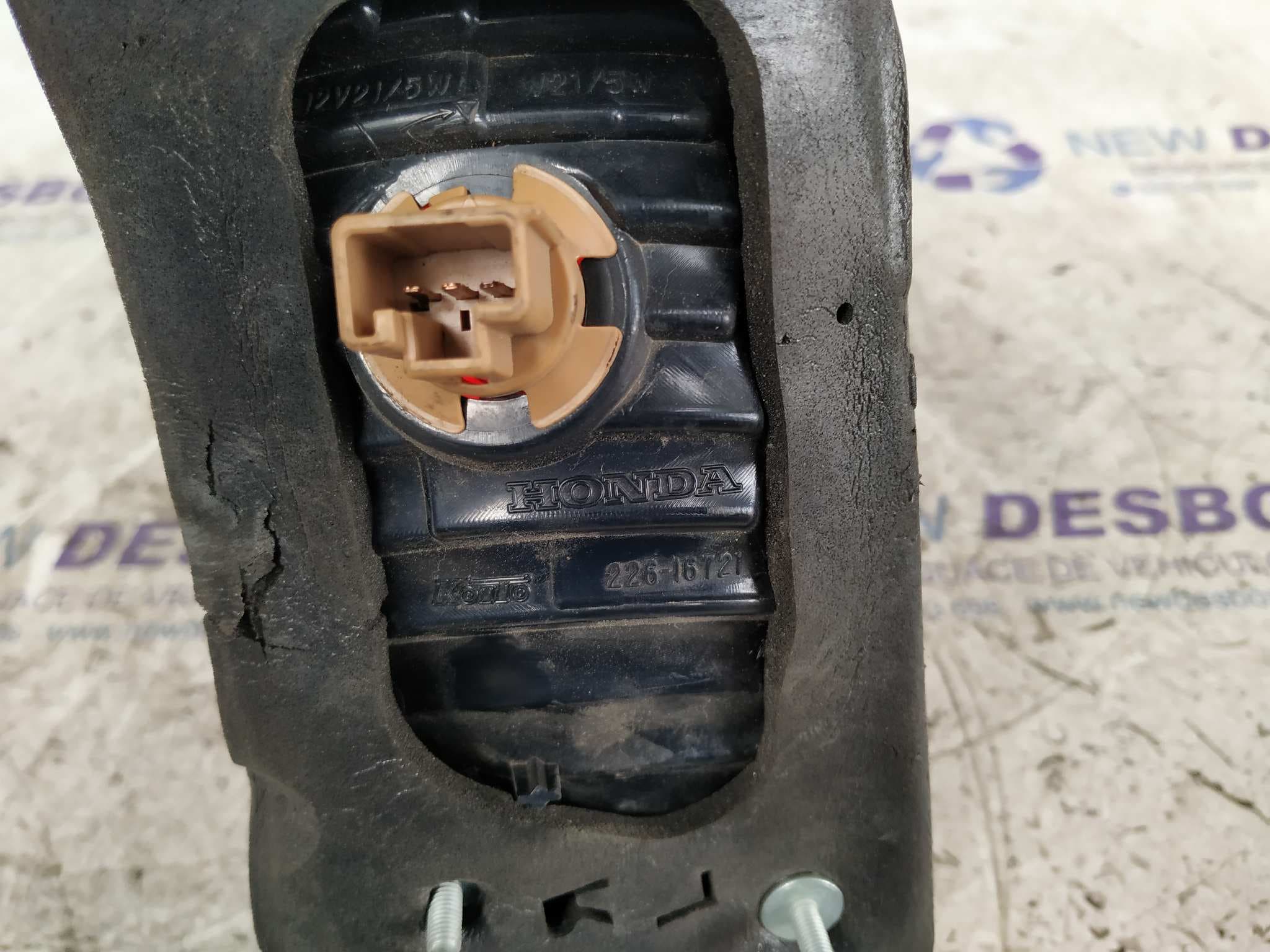 Recambio de PILOTO PORTON IZQUIERDO para HONDA CIVIC BERLINA 5 (FK) 1.8 VTEC CAT R18A2 referencia OEM IAM 22616721   - ROJO 2