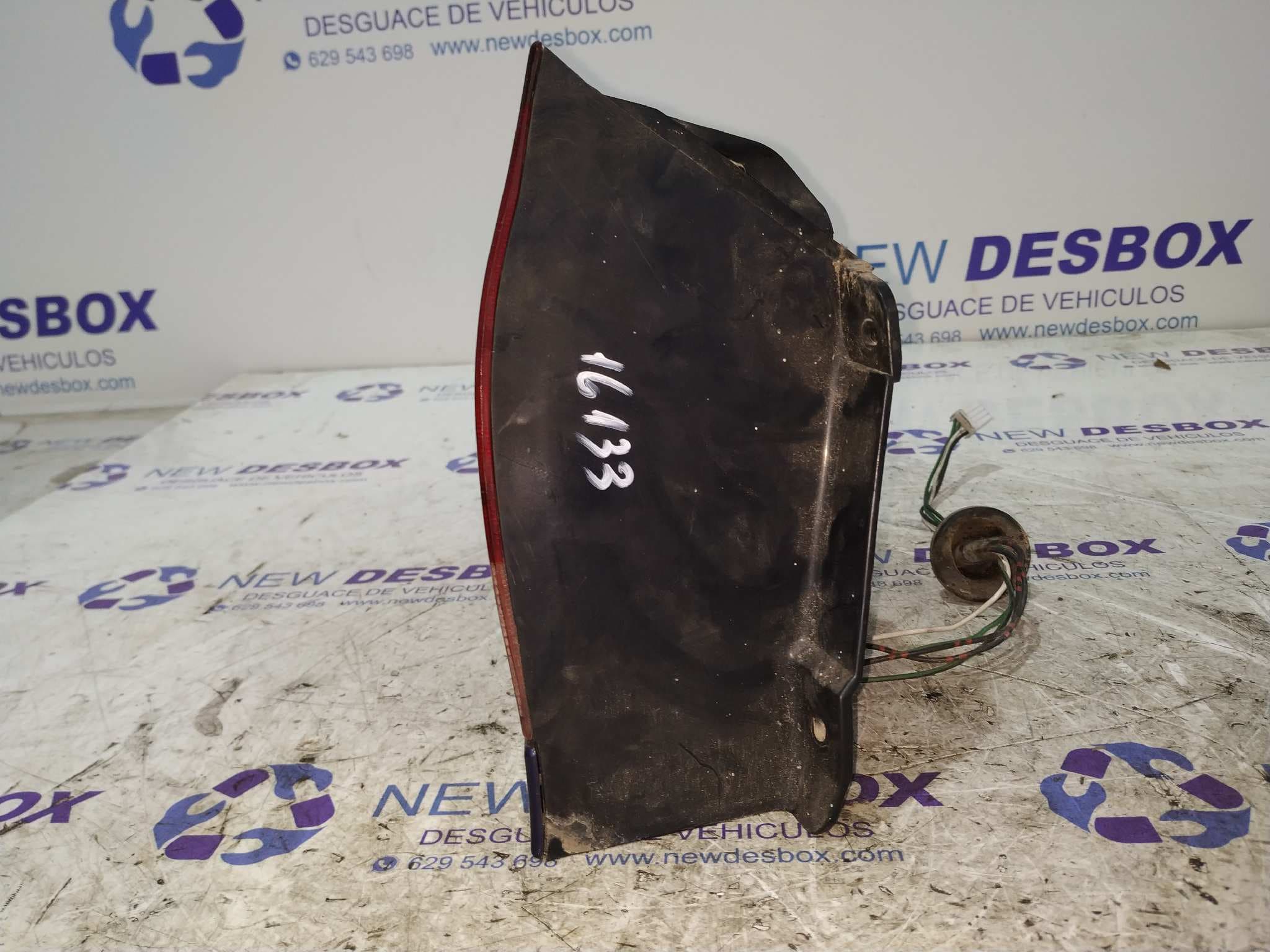 Recambio de PILOTO TRASERO IZQUIERDO para MAZDA 626 BERLINA/COUPE (GC) 2.0            referencia OEM IAM 4401   - GRIS 3