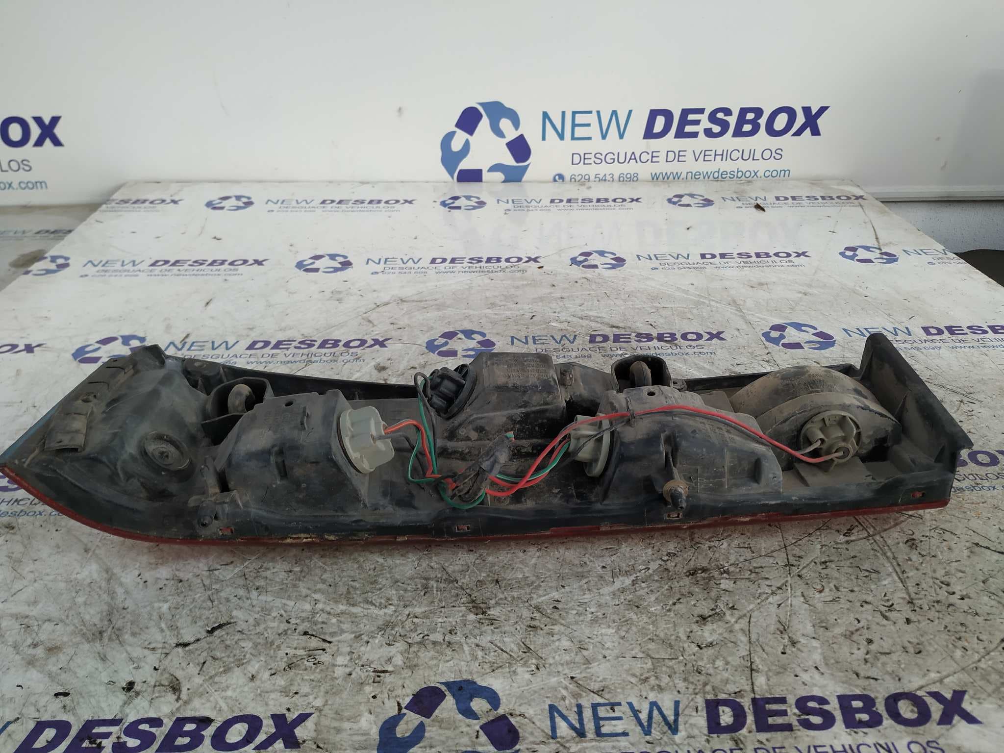 Recambio de PILOTO TRASERO DERECHO para SUZUKI SWIFT SF BERLINA (MA) referencia OEM IAM 22032283 2