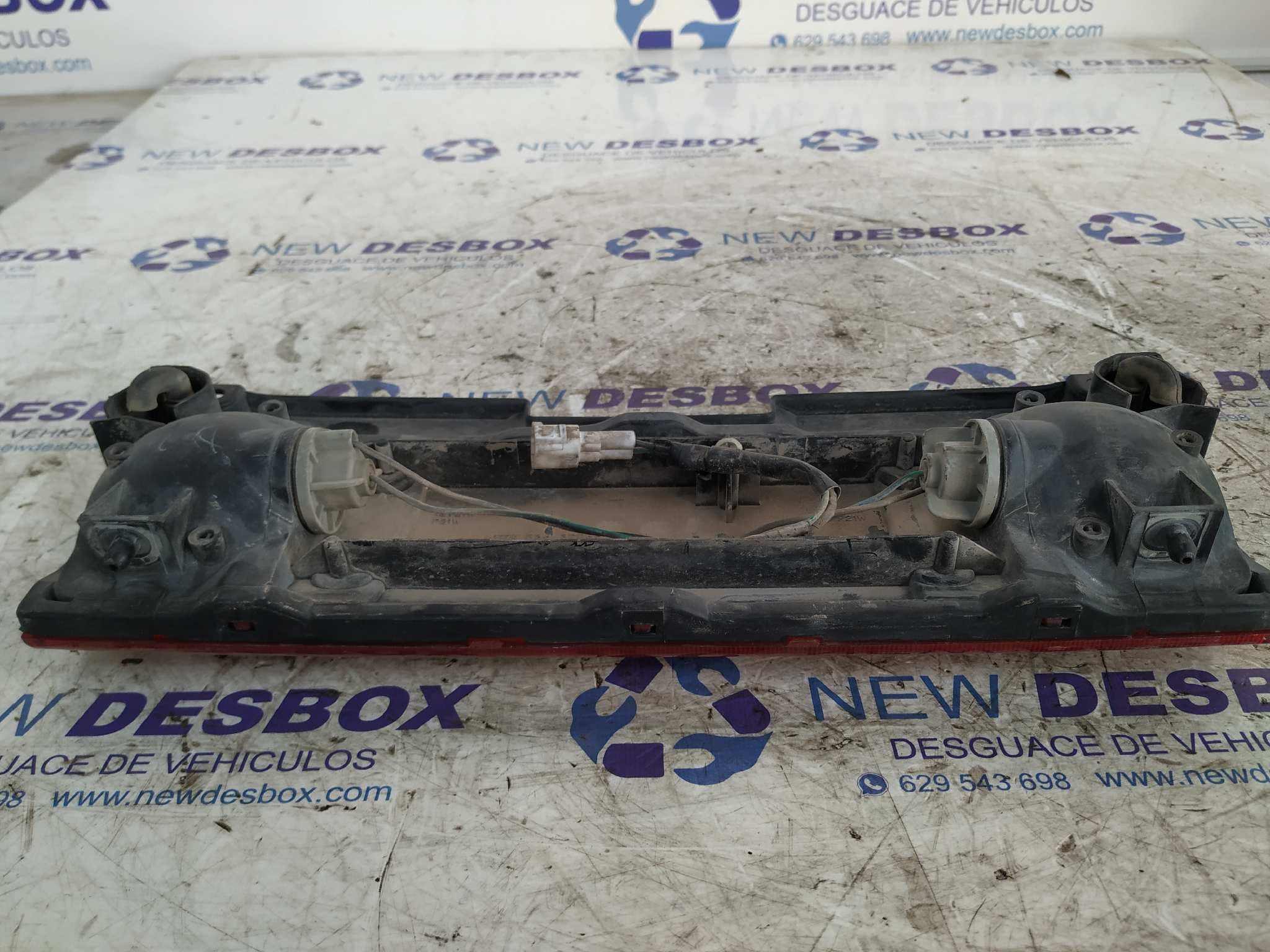 Recambio de PILOTO TRASERO CENTRAL para SUZUKI SWIFT SF BERLINA (MA) referencia OEM IAM 23632285 3