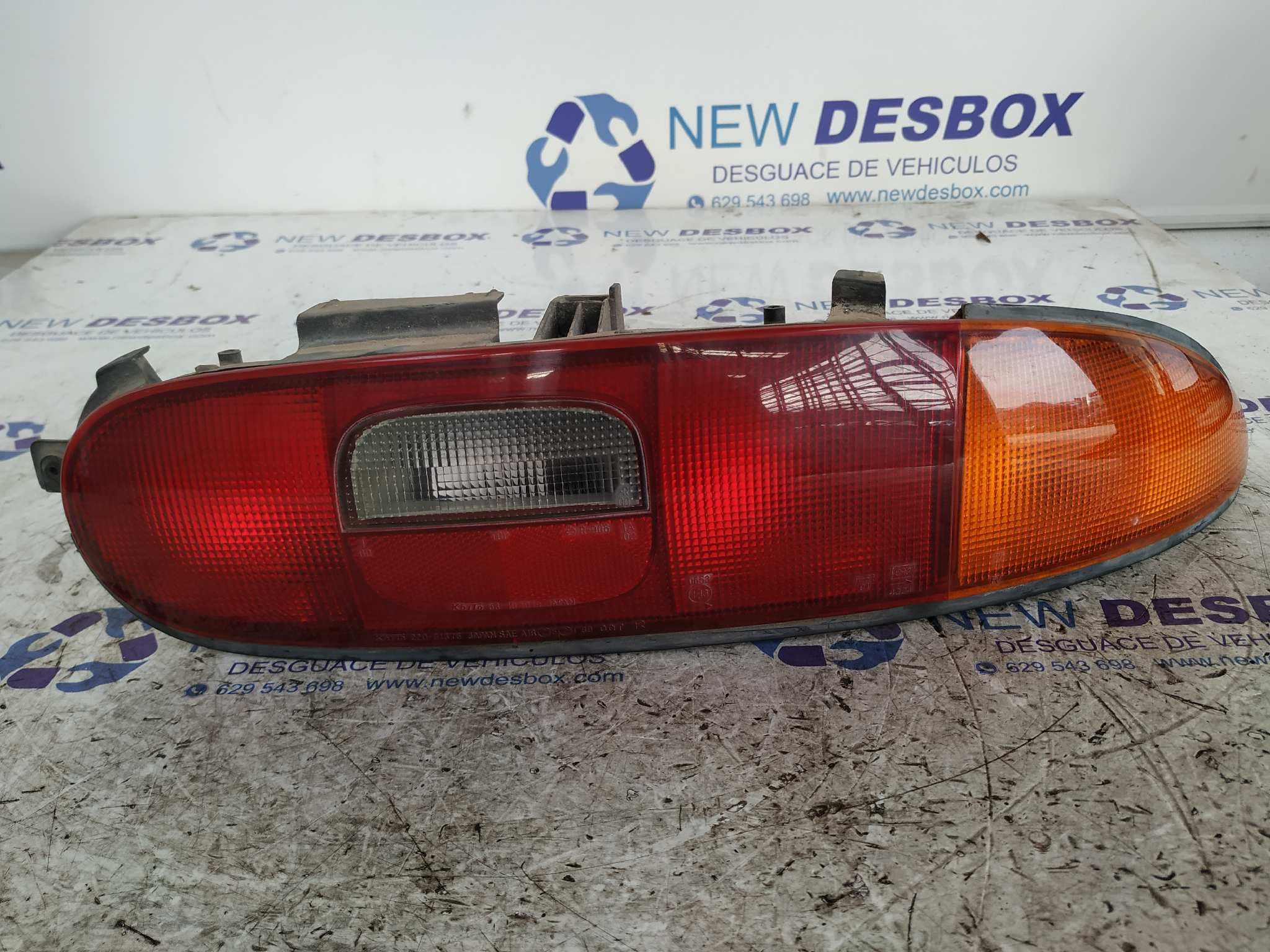 Recambio de PILOTO TRASERO DERECHO para MAZDA MX-3 (EC) referencia OEM IAM 22061376