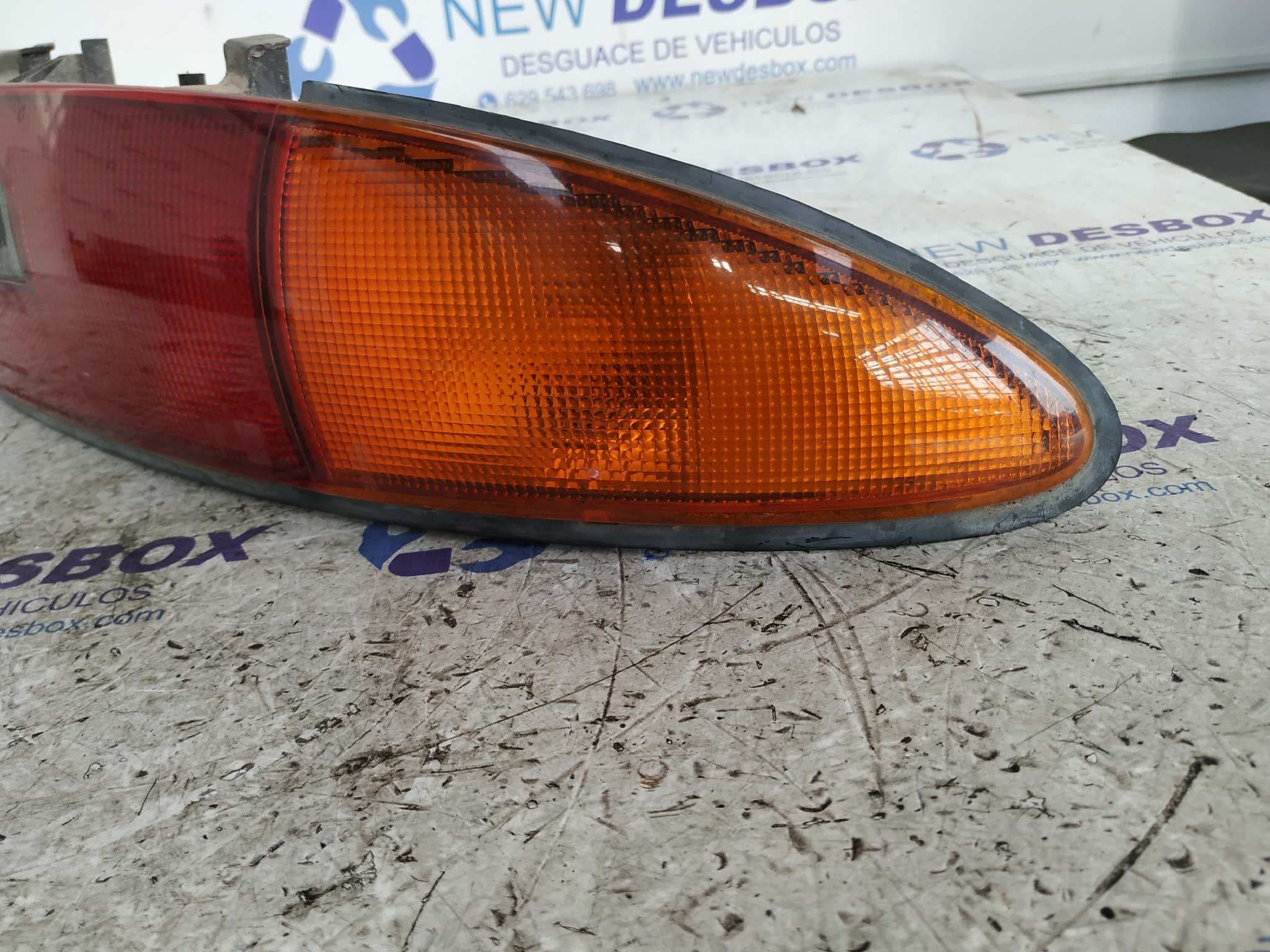 Recambio de PILOTO TRASERO DERECHO para MAZDA MX-3 (EC) referencia OEM IAM 22061376 3