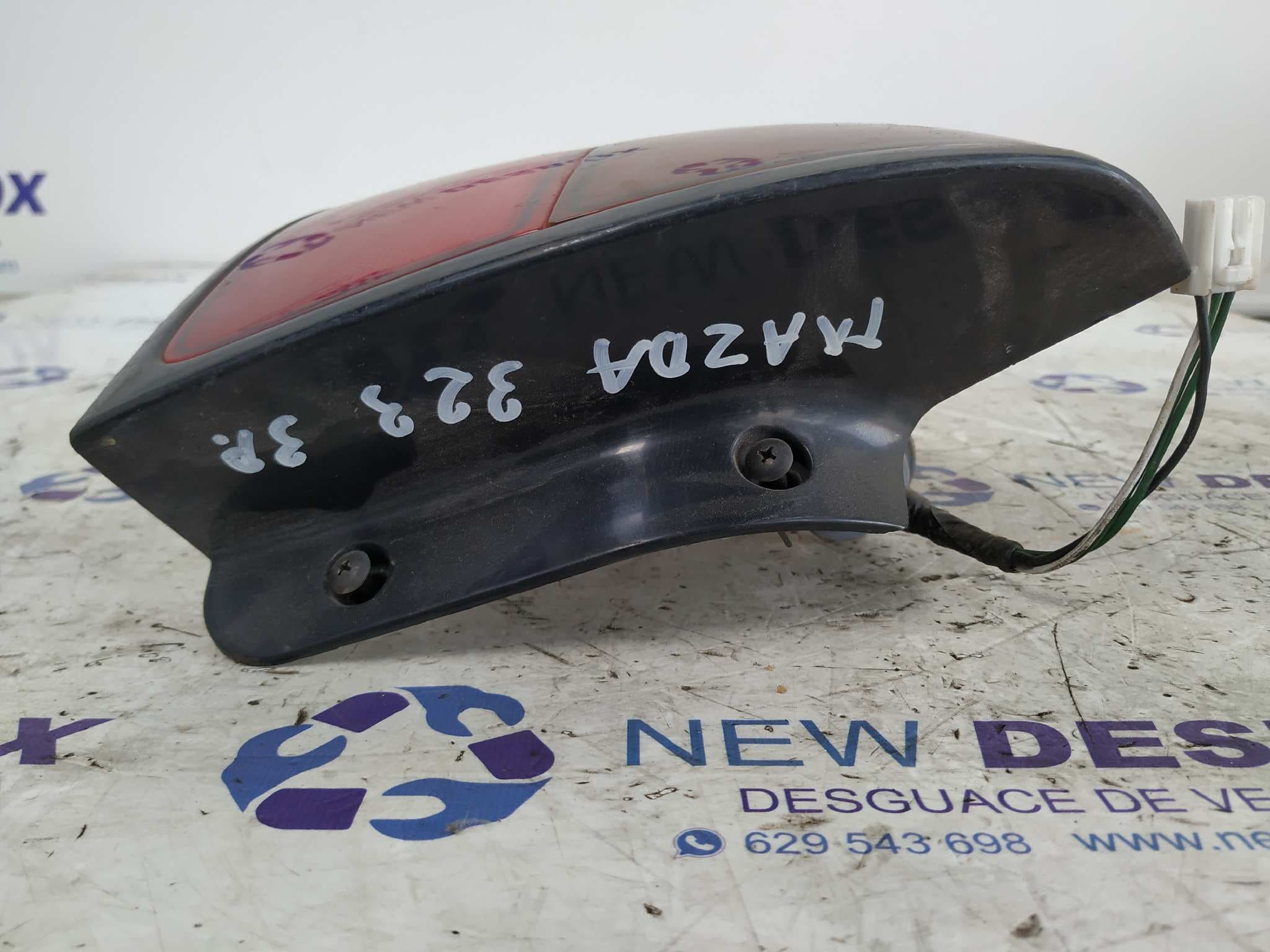Recambio de PILOTO TRASERO IZQUIERDO para MAZDA 323 BERLINA (BD1) 1.5 GT E5 referencia OEM IAM 0431436   - BLANCO 3