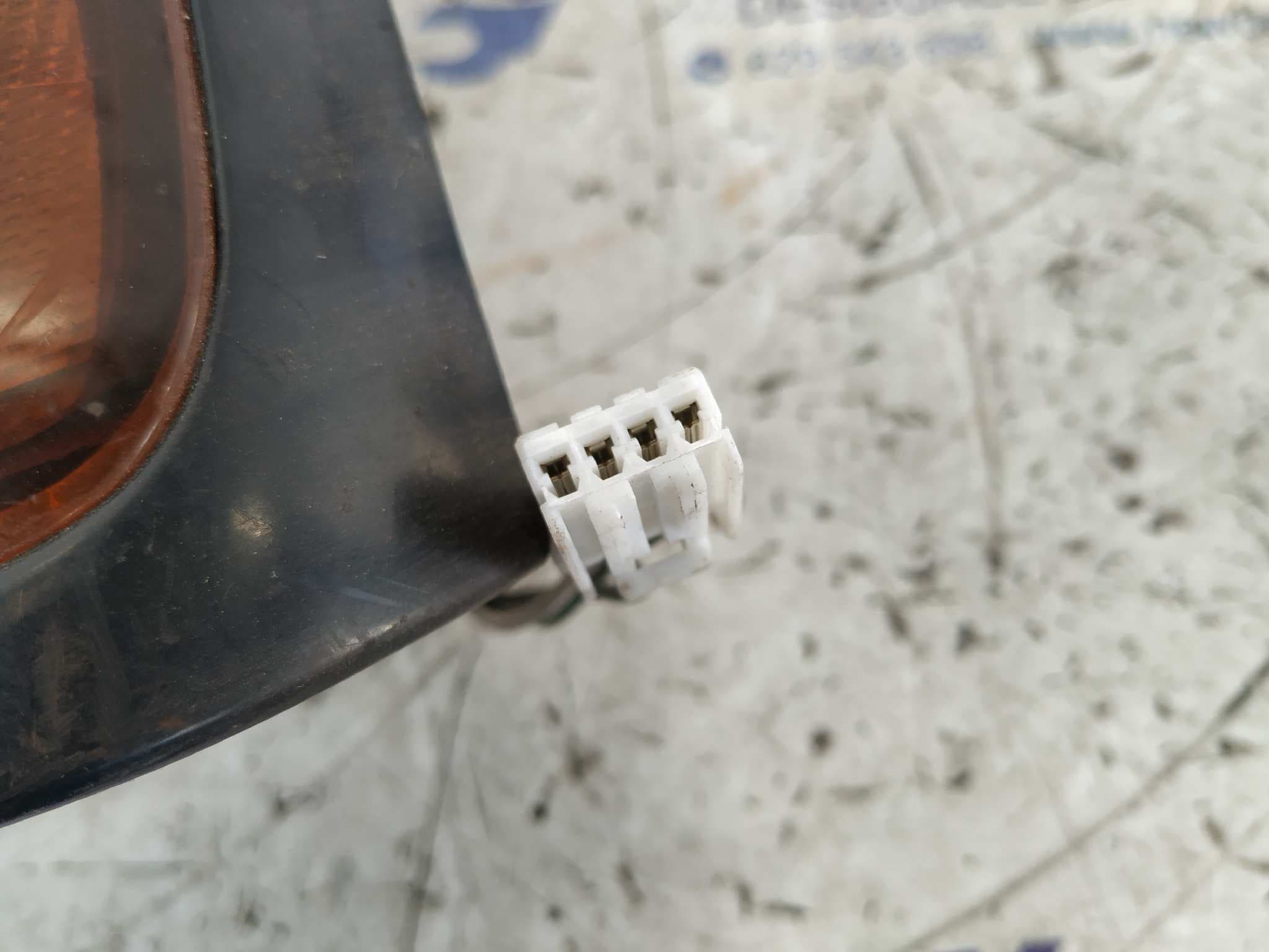 Recambio de PILOTO TRASERO IZQUIERDO para MAZDA 323 BERLINA (BD1) 1.5 GT E5 referencia OEM IAM 0431436   - BLANCO 6