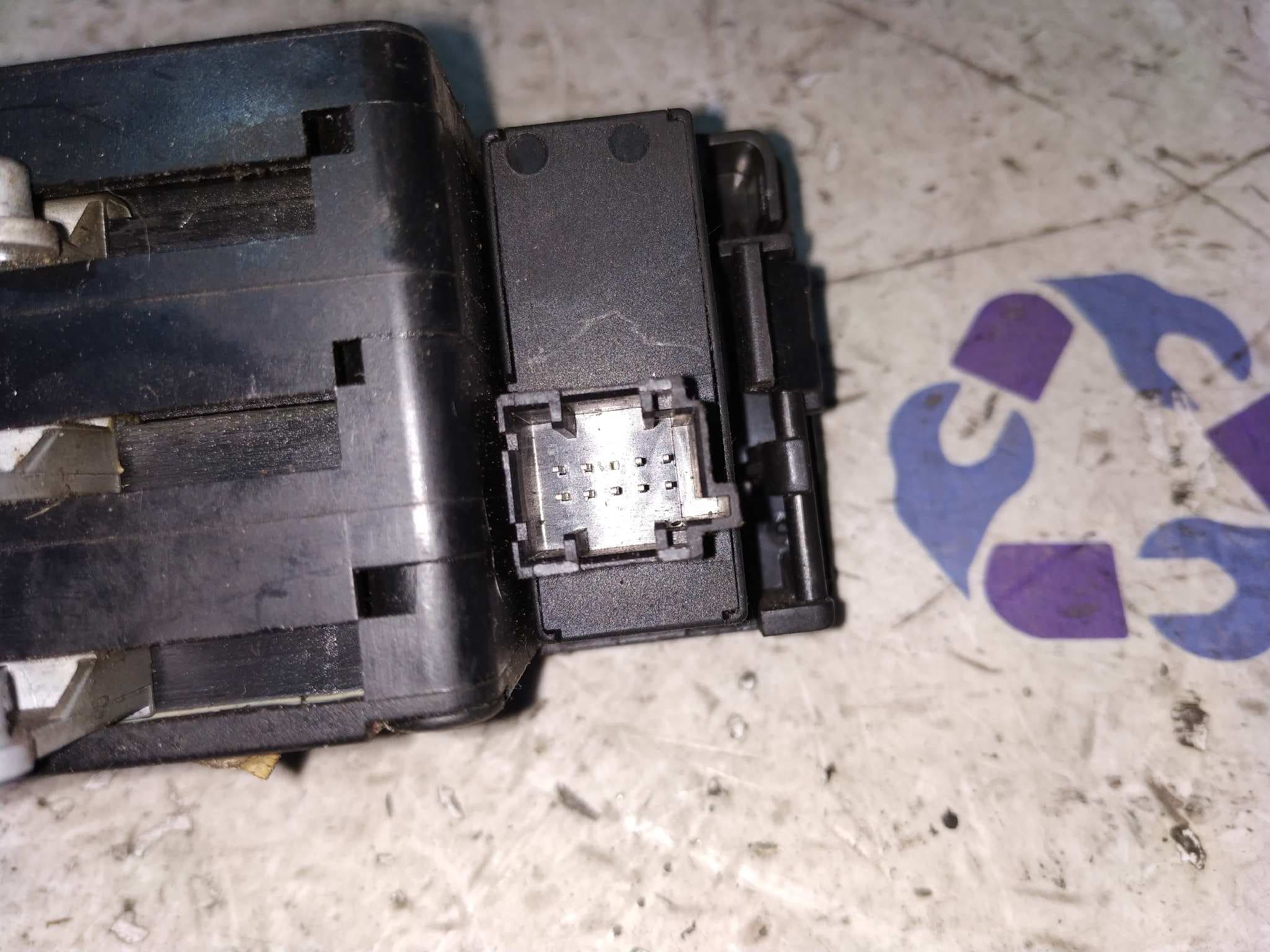 Recambio de MANDO CALEFACCION / AIRE ACONDICIONADO para BMW SERIE 5 BERLINA (E34) referencia OEM IAM 8351110 6