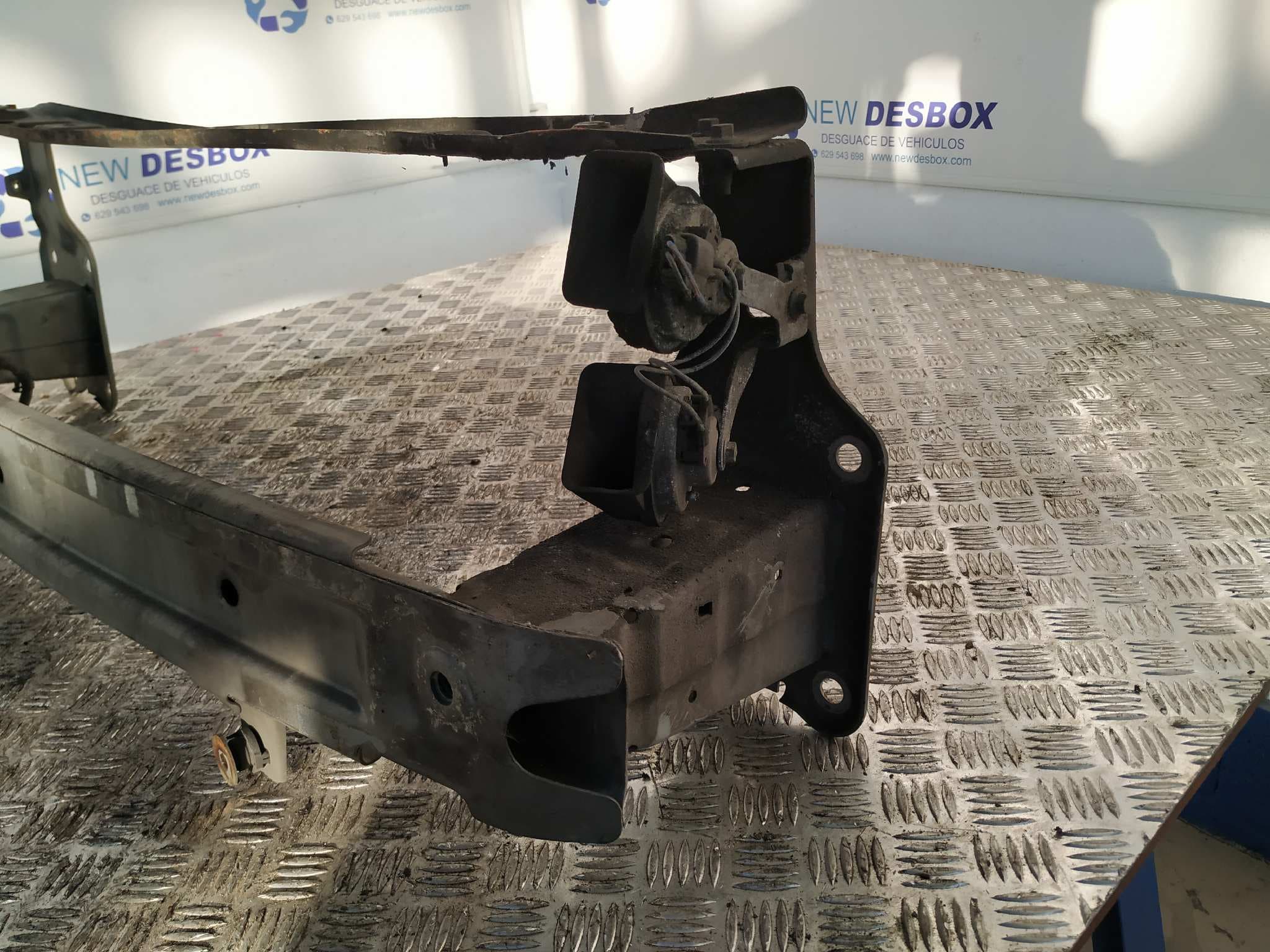 Recambio de REFUERZO PARAGOLPES DELANTERO para FORD S-MAX (CA1) QXWB referencia OEM IAM    - GRIS 4