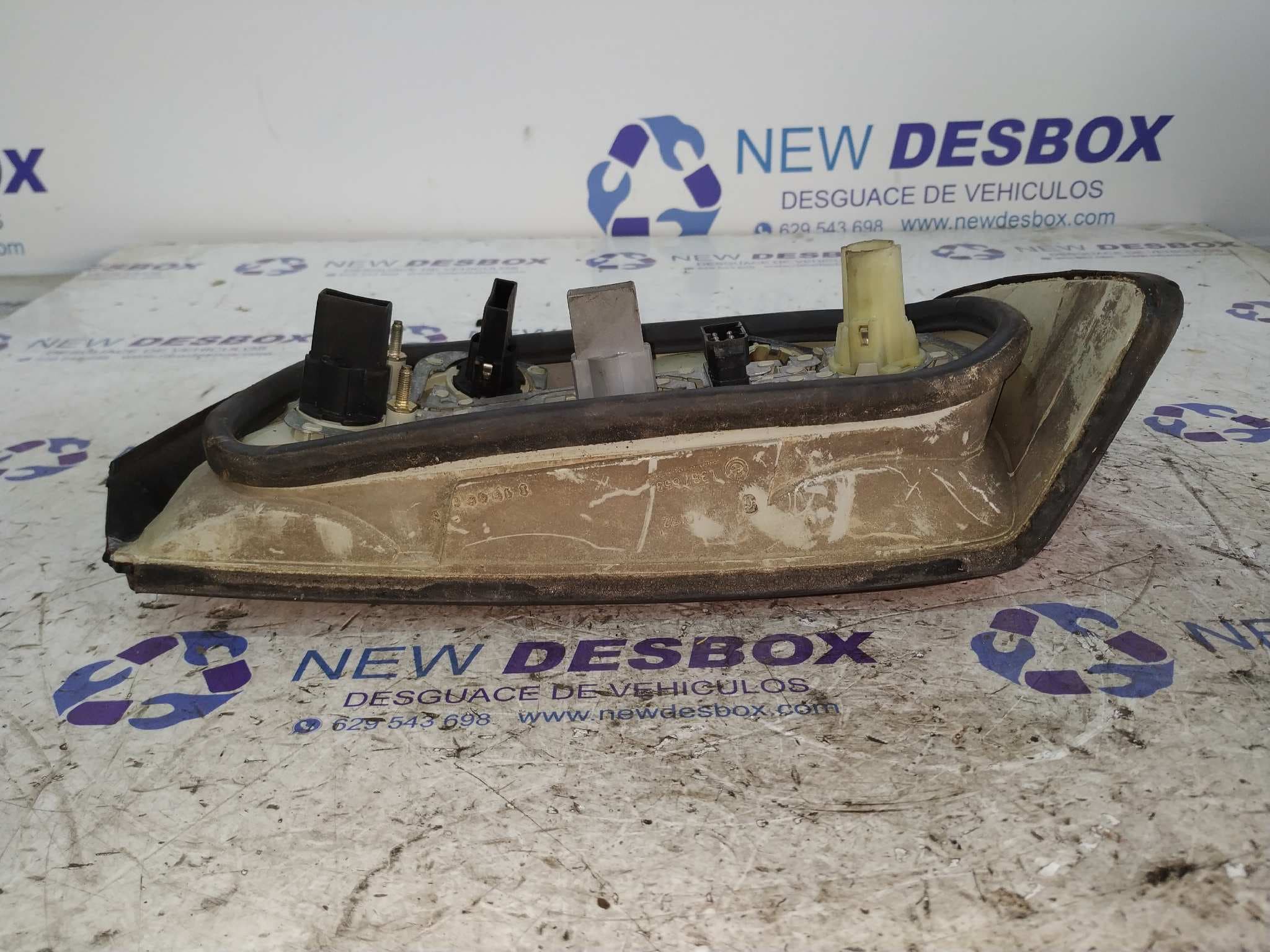 Recambio de PILOTO TRASERO IZQUIERDO para BMW SERIE 3 COUPE (E36) referencia OEM IAM 1387653 5