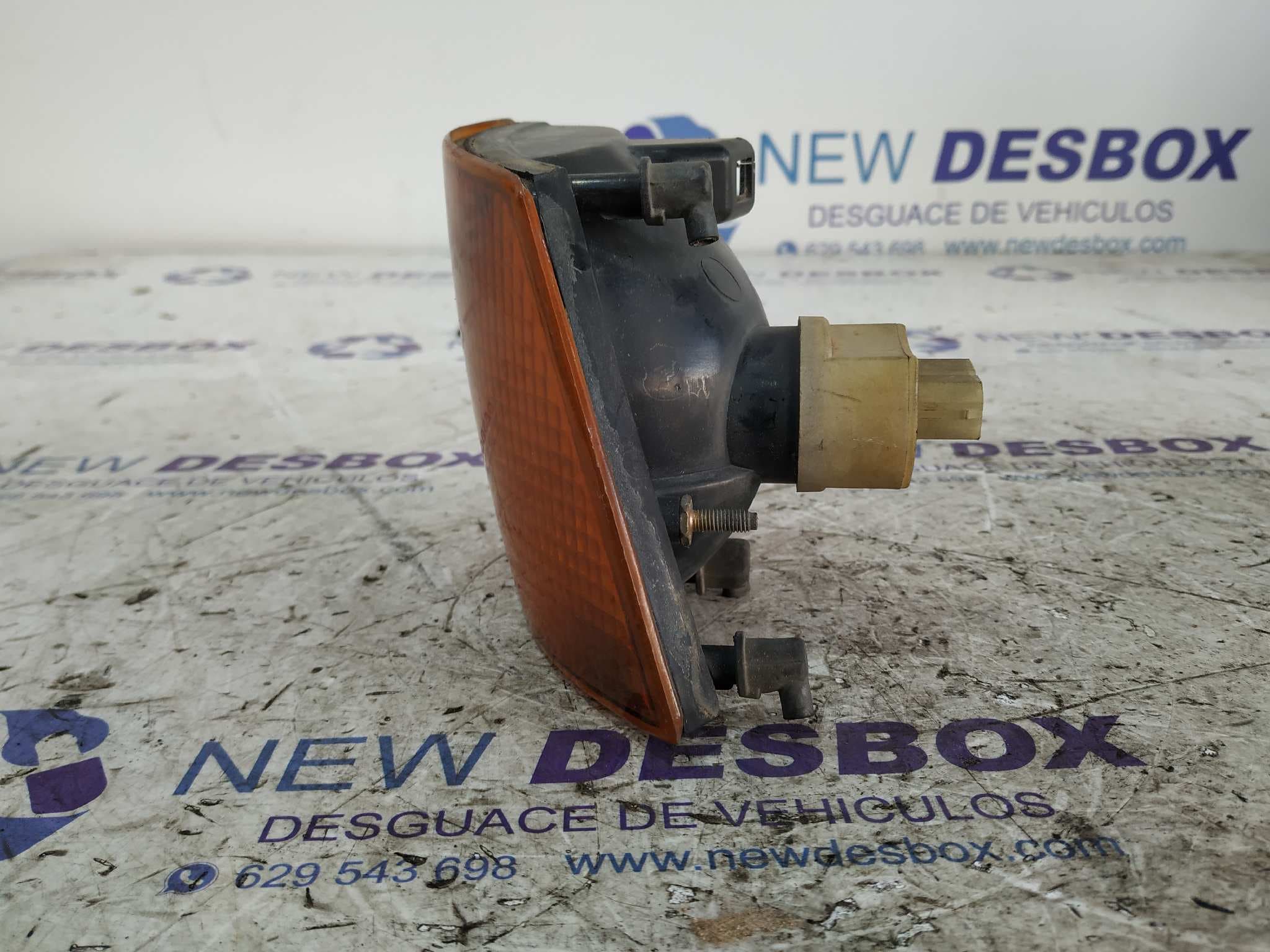 Recambio de PILOTO DELANTERO IZQUIERDO para BMW SERIE 7 (E32) referencia OEM IAM 63131374013 3