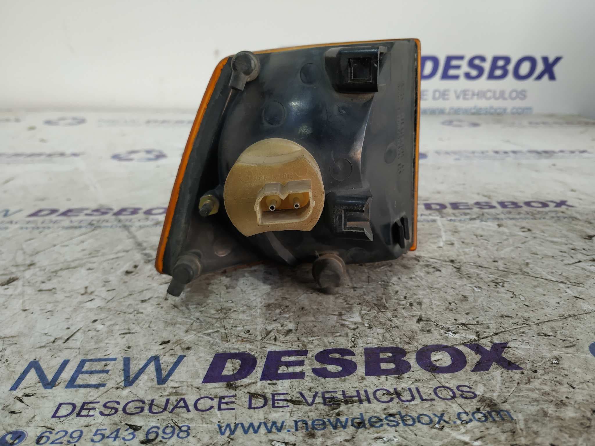 Recambio de PILOTO DELANTERO IZQUIERDO para BMW SERIE 7 (E32) referencia OEM IAM 63131374013 2