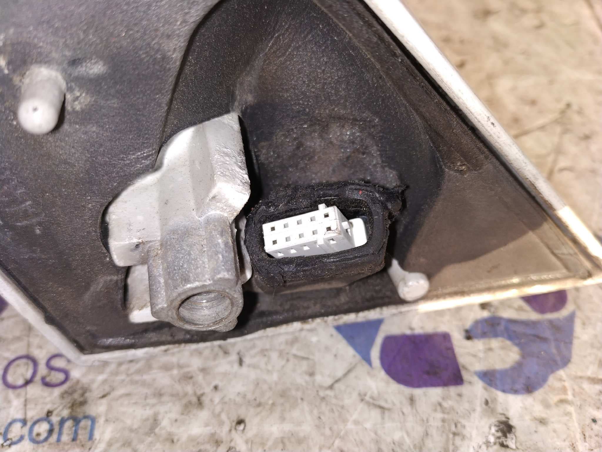 Recambio de RETROVISOR IZQUIERDO para BMW SERIE 5 BERLINA (E34) referencia OEM IAM 8181923 7