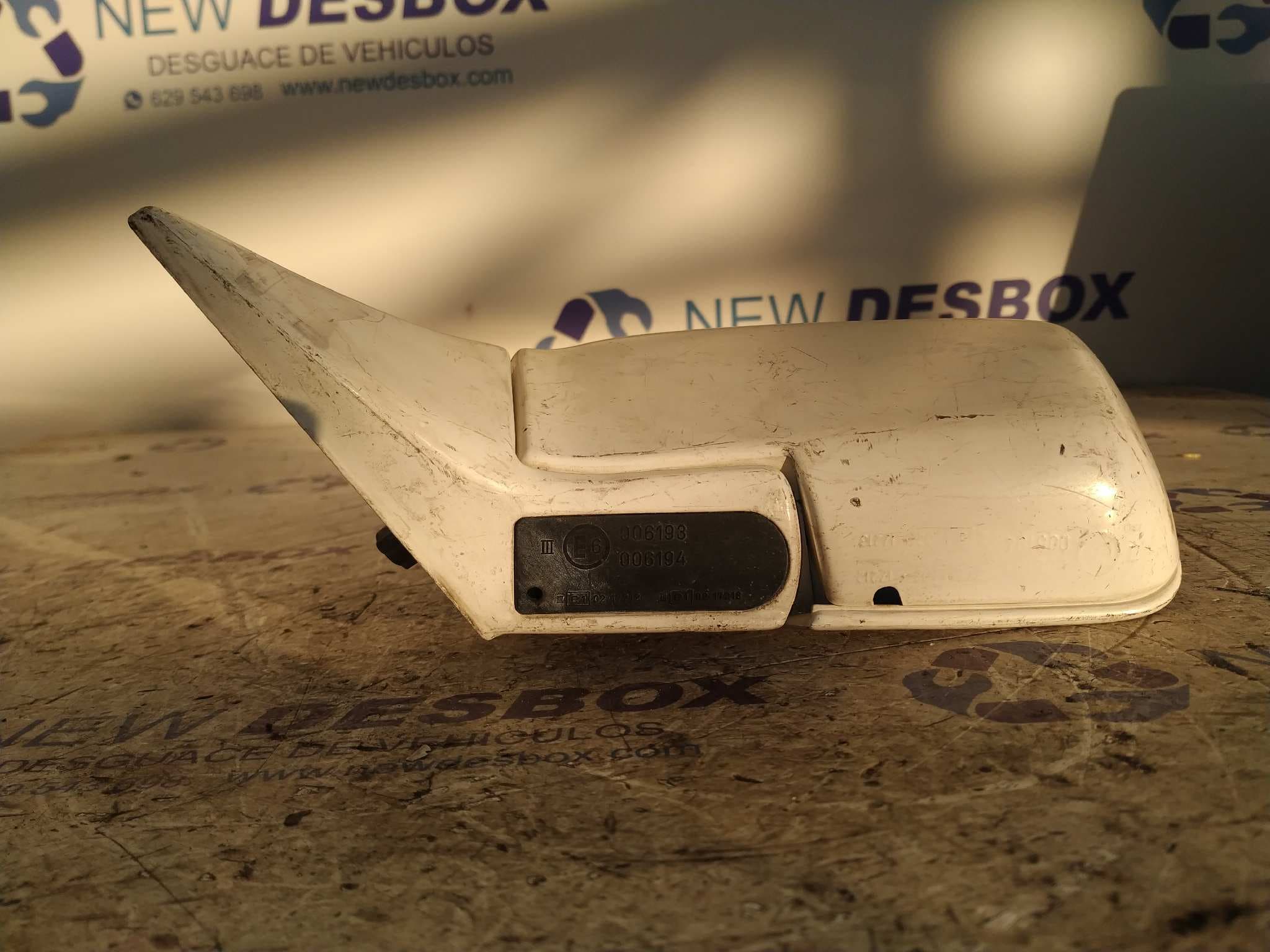 Recambio de RETROVISOR IZQUIERDO para BMW SERIE 5 BERLINA (E34) referencia OEM IAM 8181923 4