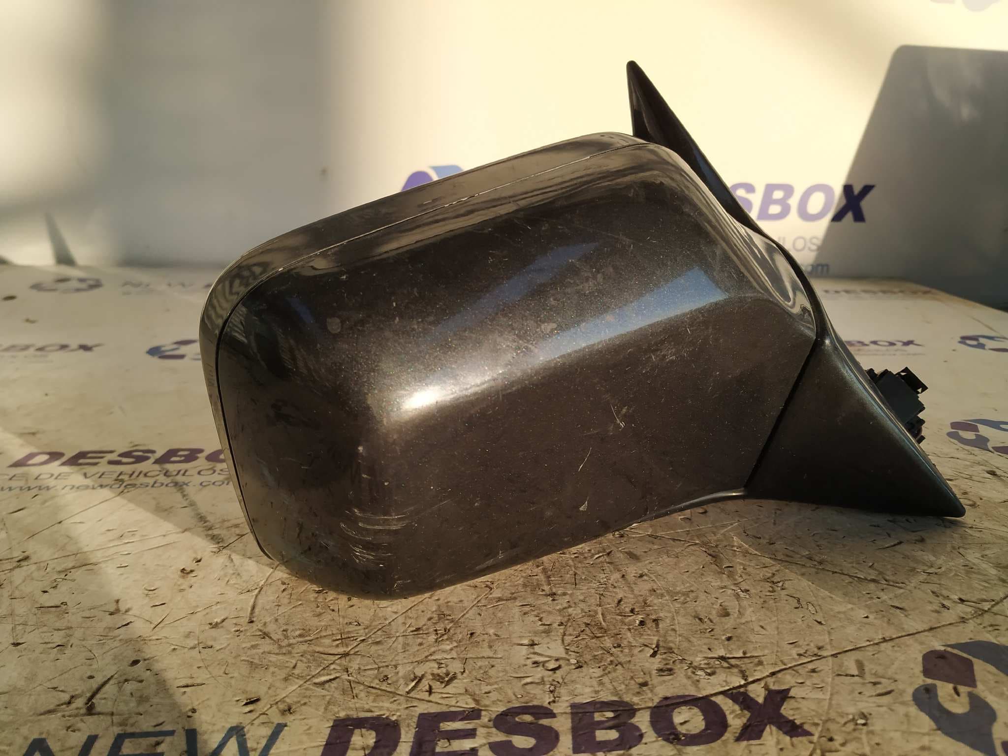 Recambio de RETROVISOR DERECHO para BMW SERIE 7 (E32) referencia OEM IAM 13269201 3
