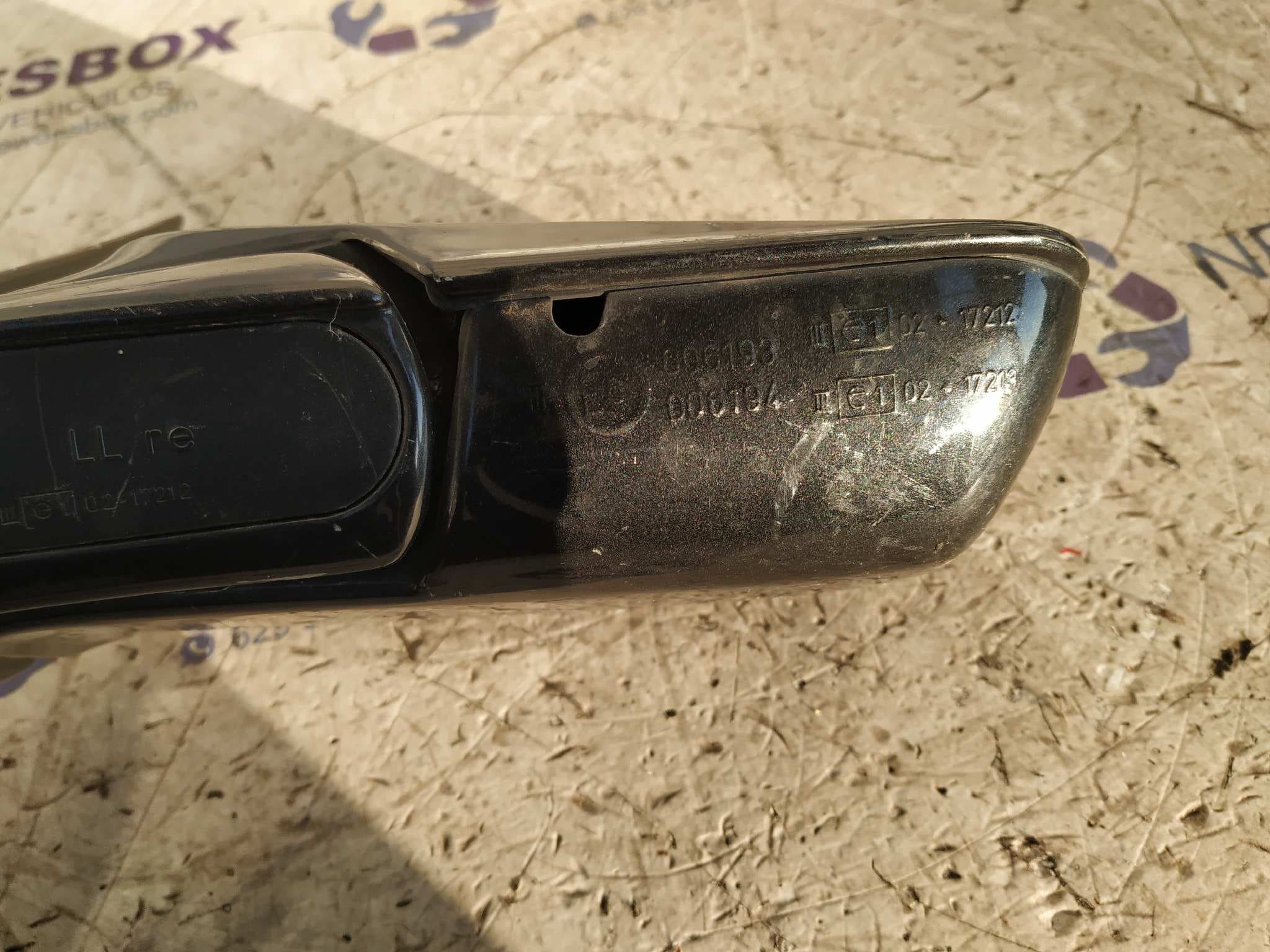 Recambio de RETROVISOR DERECHO para BMW SERIE 7 (E32) referencia OEM IAM 13269201 4