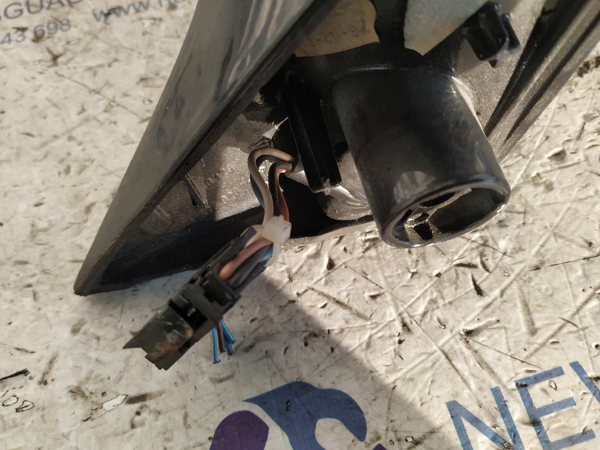 Recambio de RETROVISOR DERECHO para BMW SERIE 7 (E32) referencia OEM IAM 13269201 5
