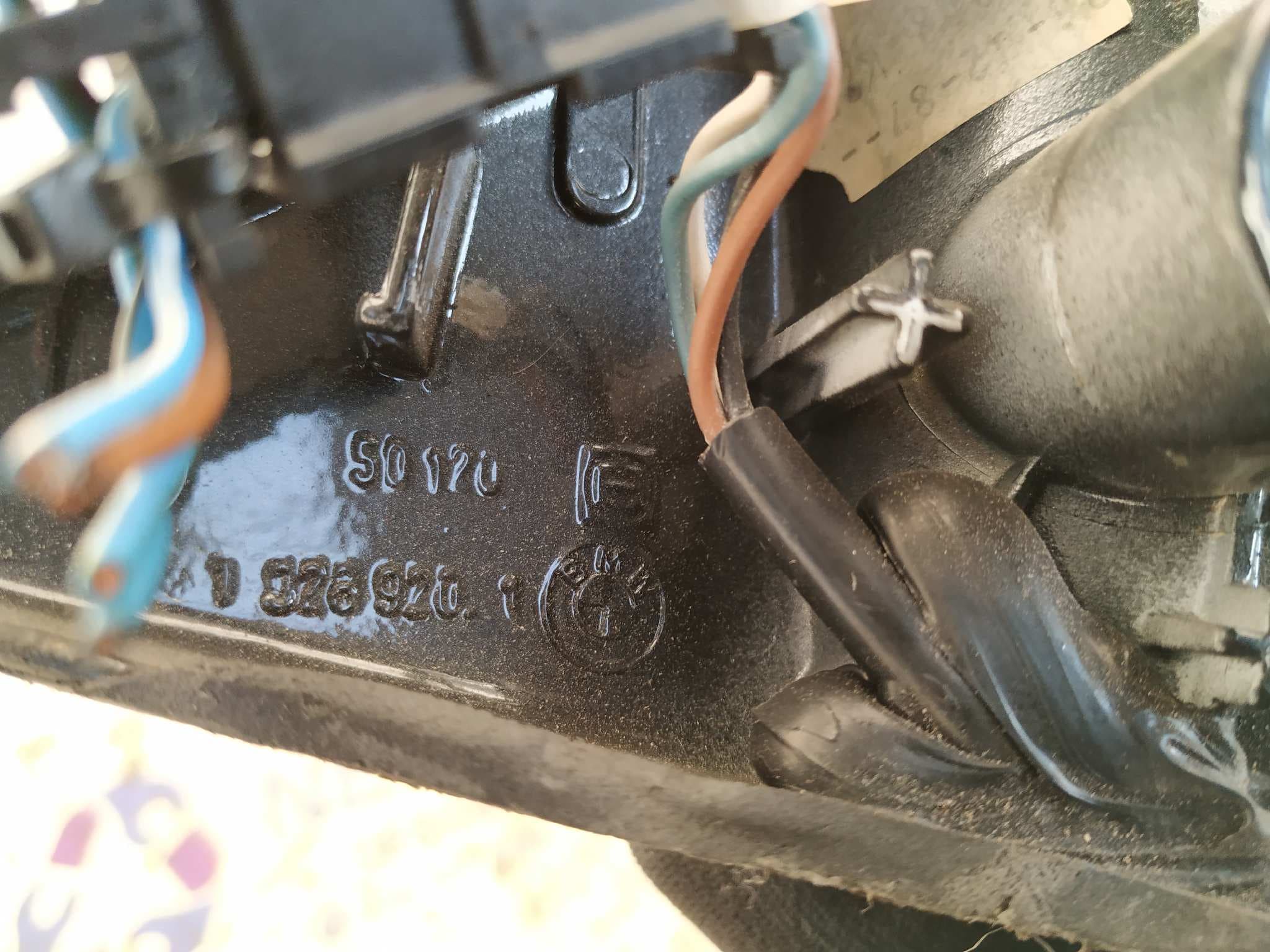 Recambio de RETROVISOR DERECHO para BMW SERIE 7 (E32) referencia OEM IAM 13269201 6