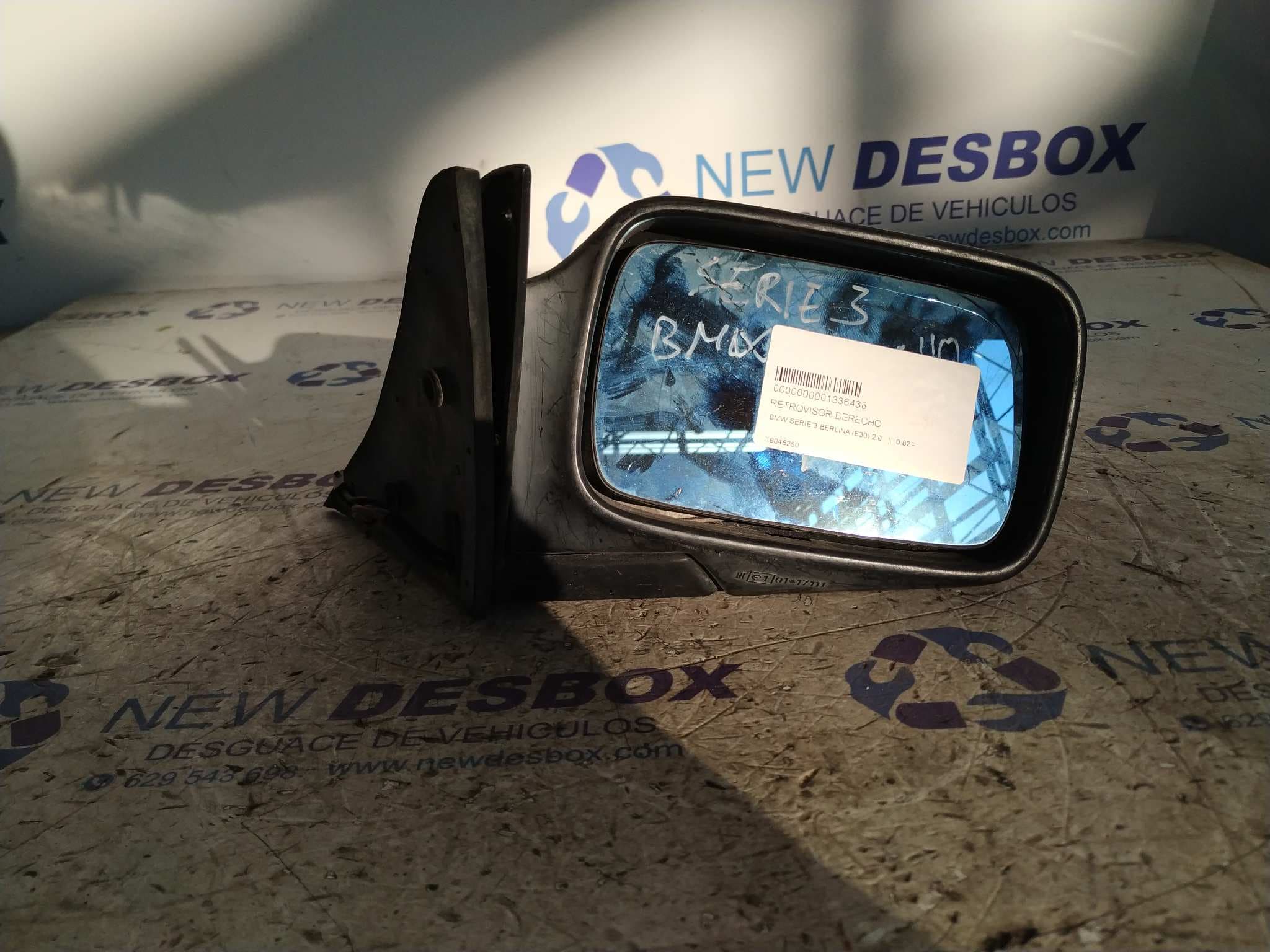 Recambio de RETROVISOR DERECHO para BMW SERIE 3 BERLINA (E30) referencia OEM IAM 19045280