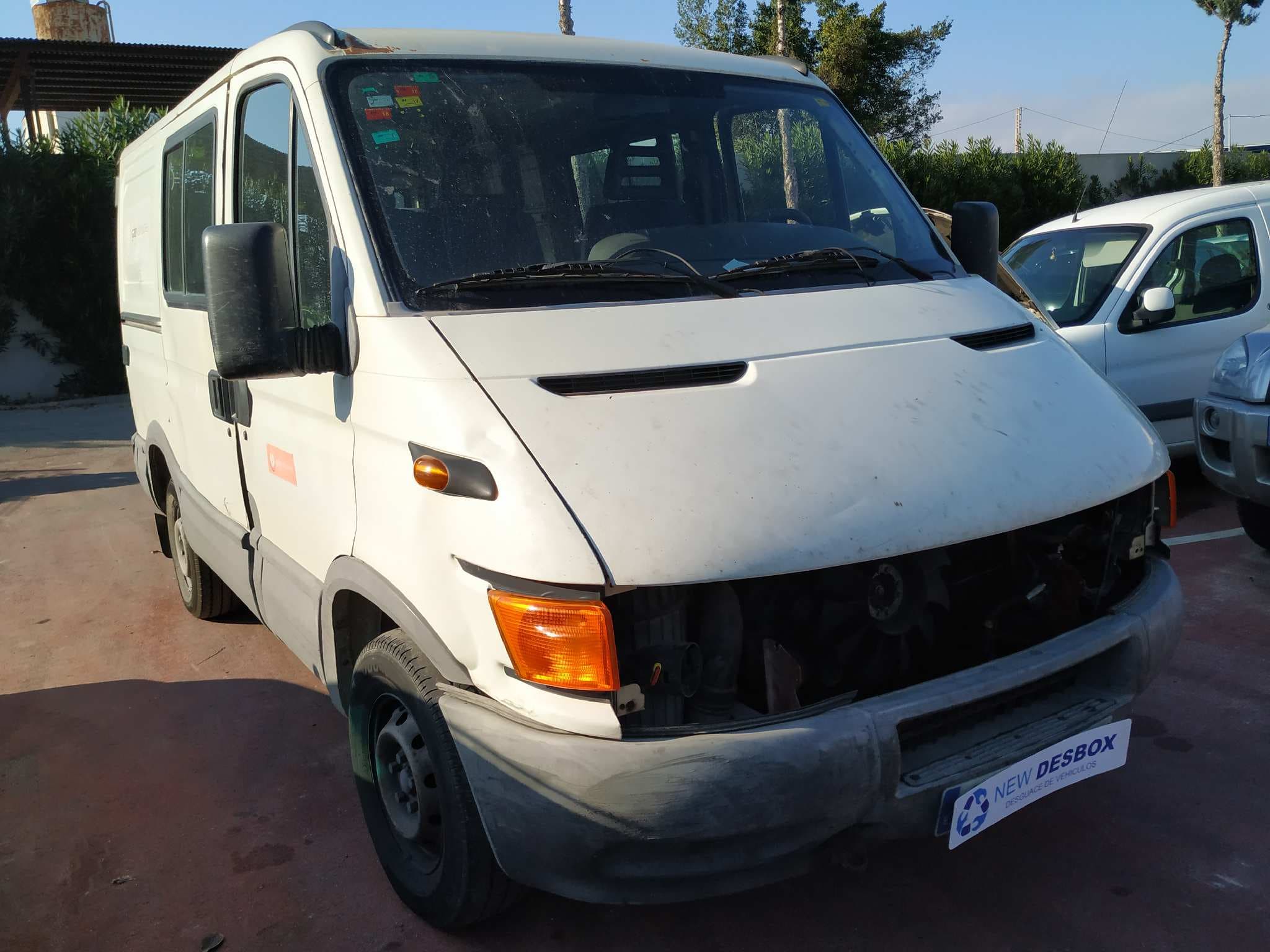 Recambio de CUADRO INSTRUMENTOS para IVECO DAILY COMBI Combi 29 L ...      Batalla 3000L F1AE0481B referencia OEM IAM 504055190  - BLANCO