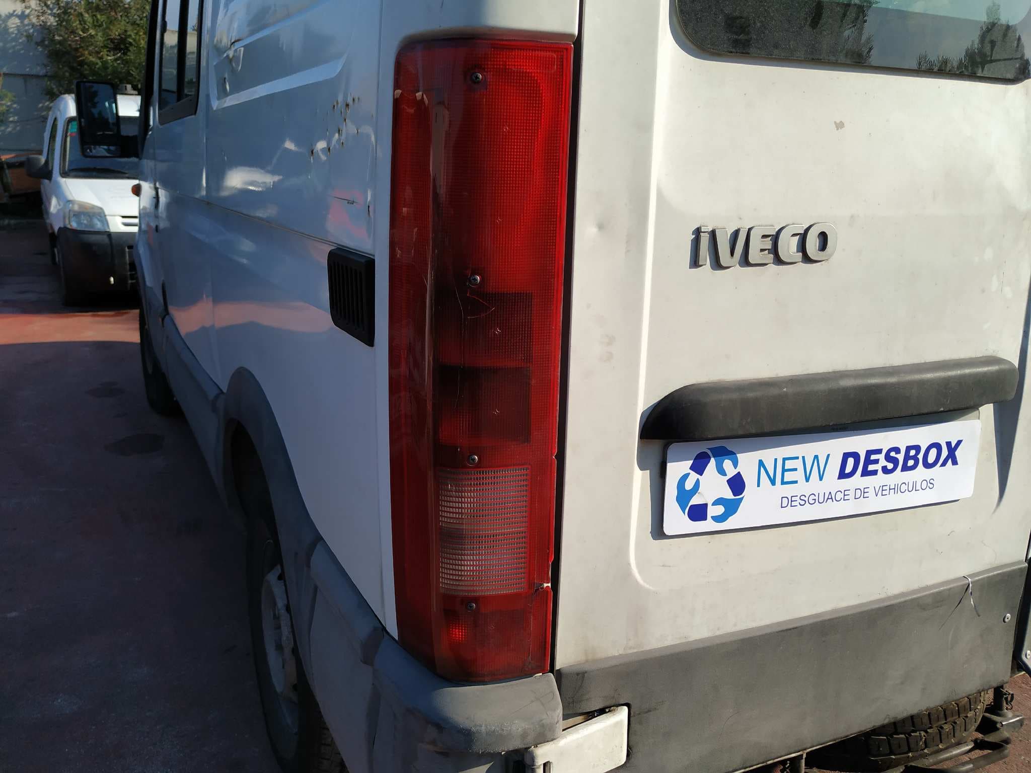 Recambio de CUADRO INSTRUMENTOS para IVECO DAILY COMBI Combi 29 L ...      Batalla 3000L F1AE0481B referencia OEM IAM 504055190  - BLANCO 3