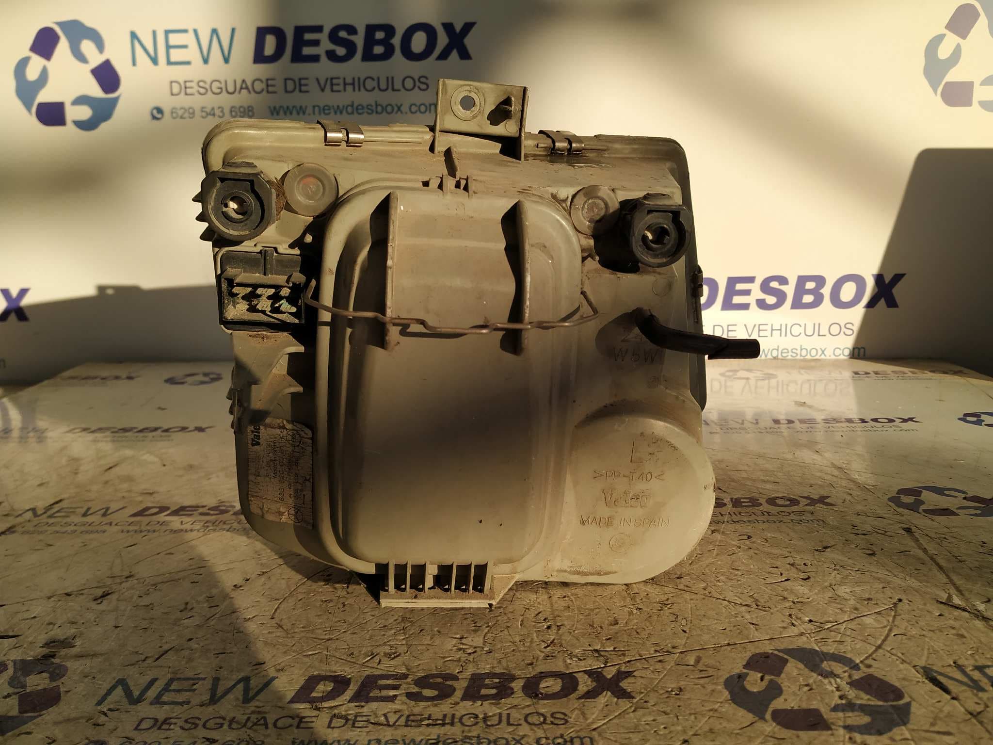 Recambio de FARO IZQUIERDO para MERCEDES VITO (W638) referencia OEM IAM 6388200061 2